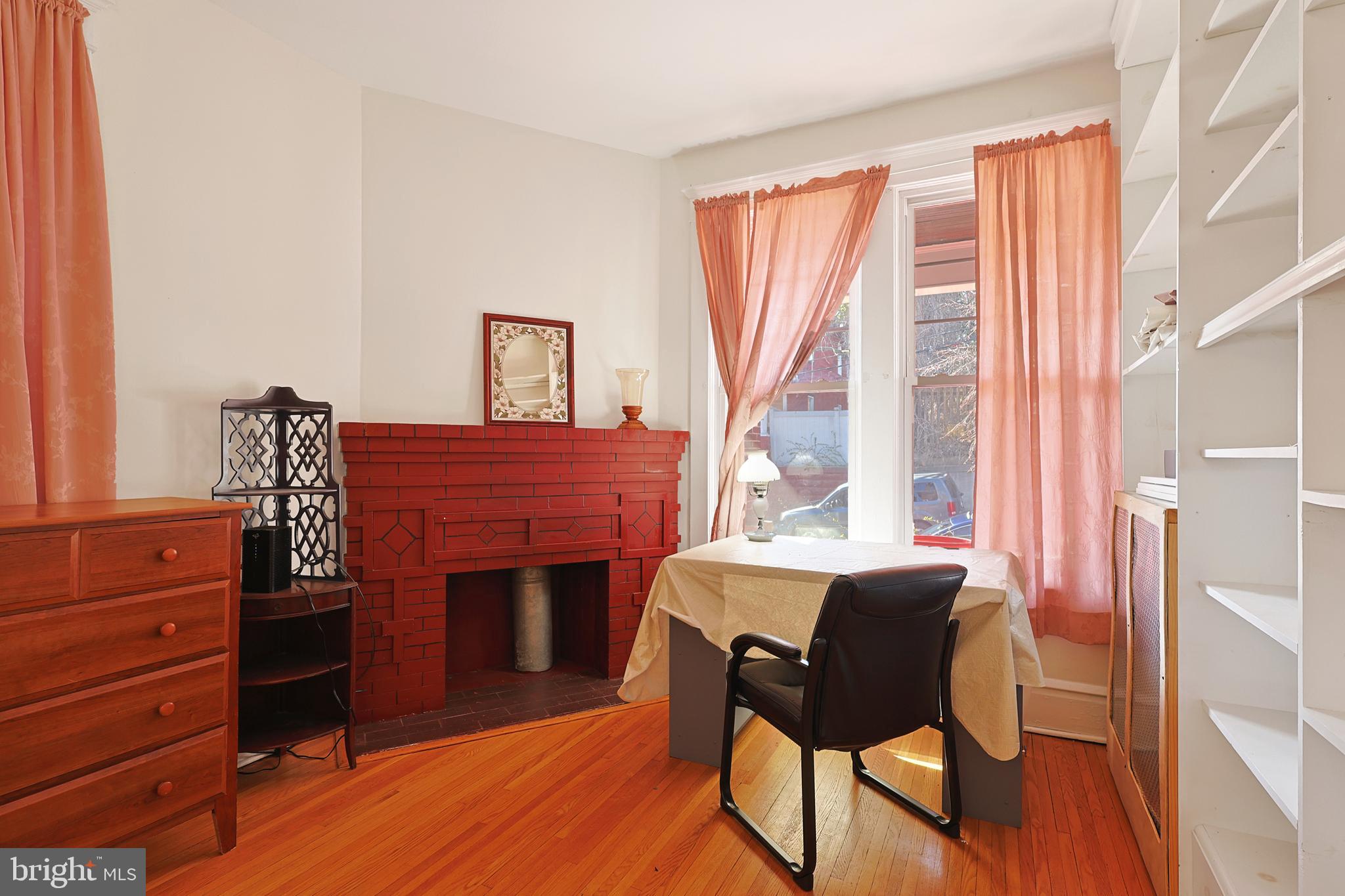 WEST SIDE - Residential