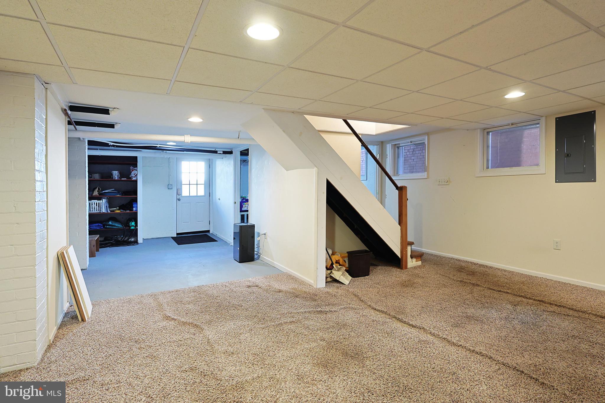 WEST SIDE - Residential