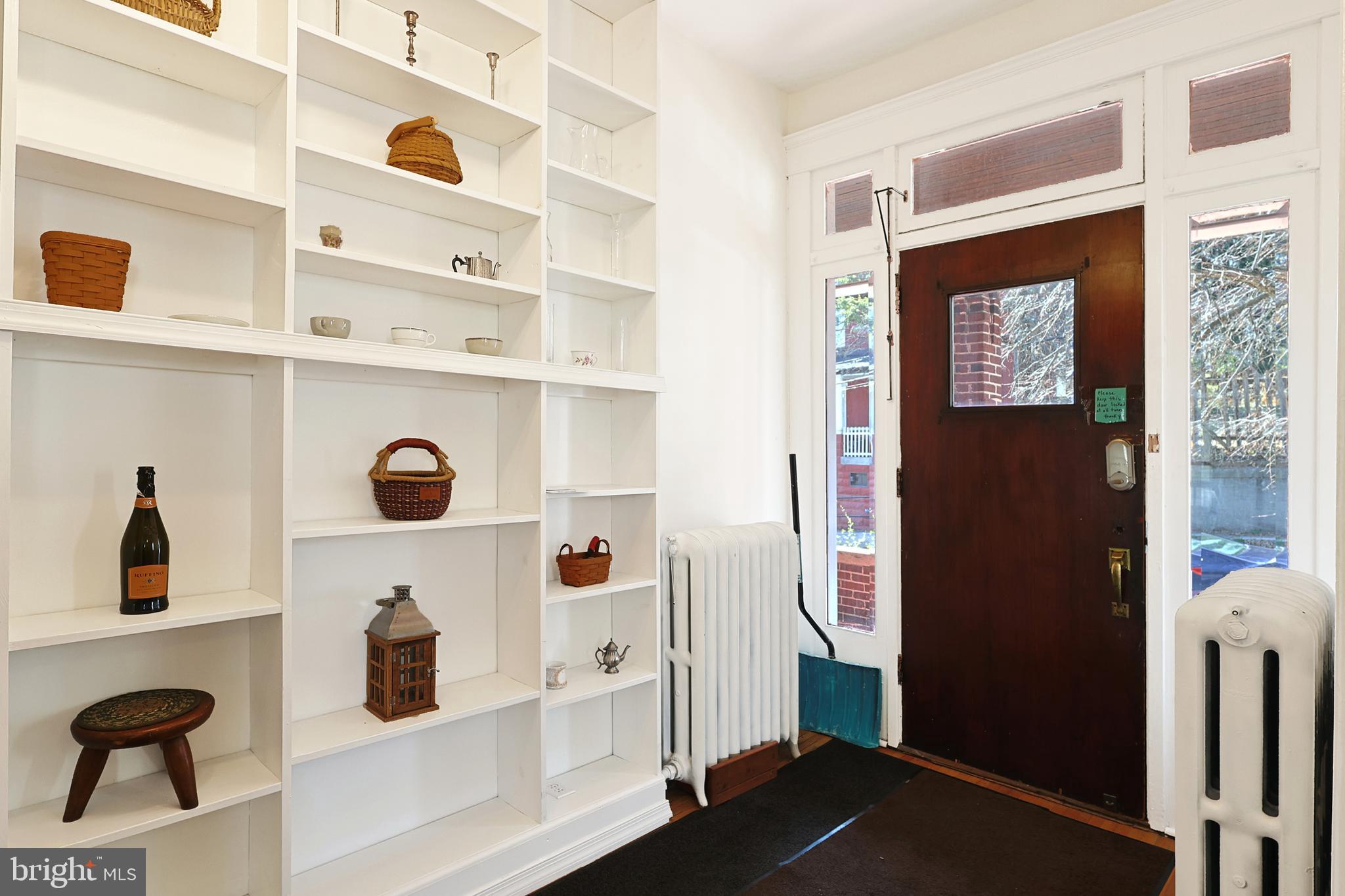 WEST SIDE - Residential