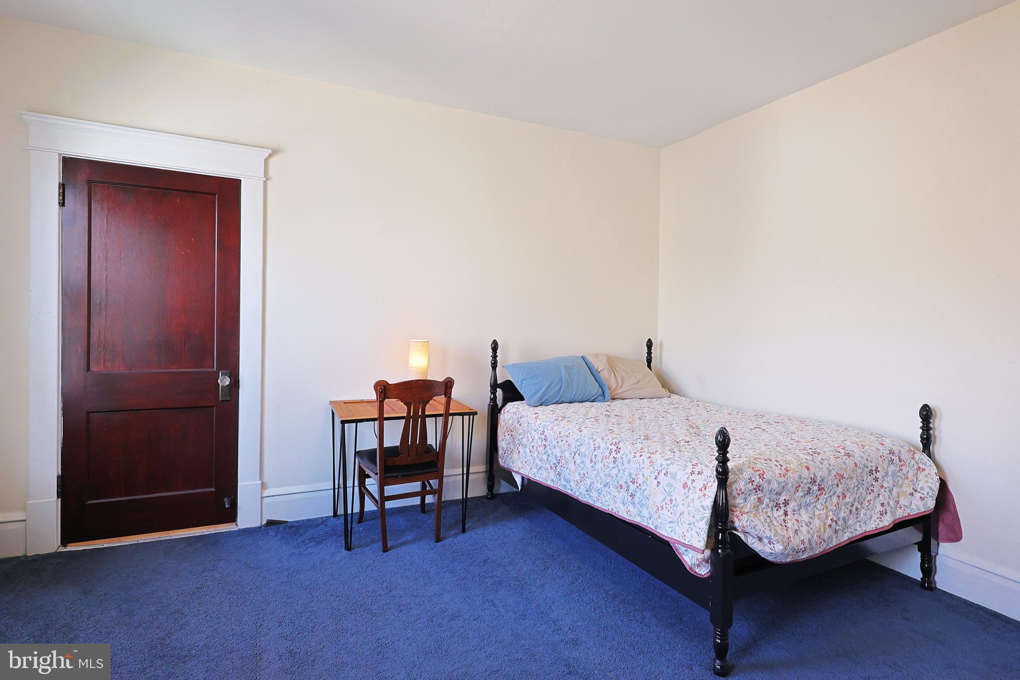 WEST SIDE - Residential