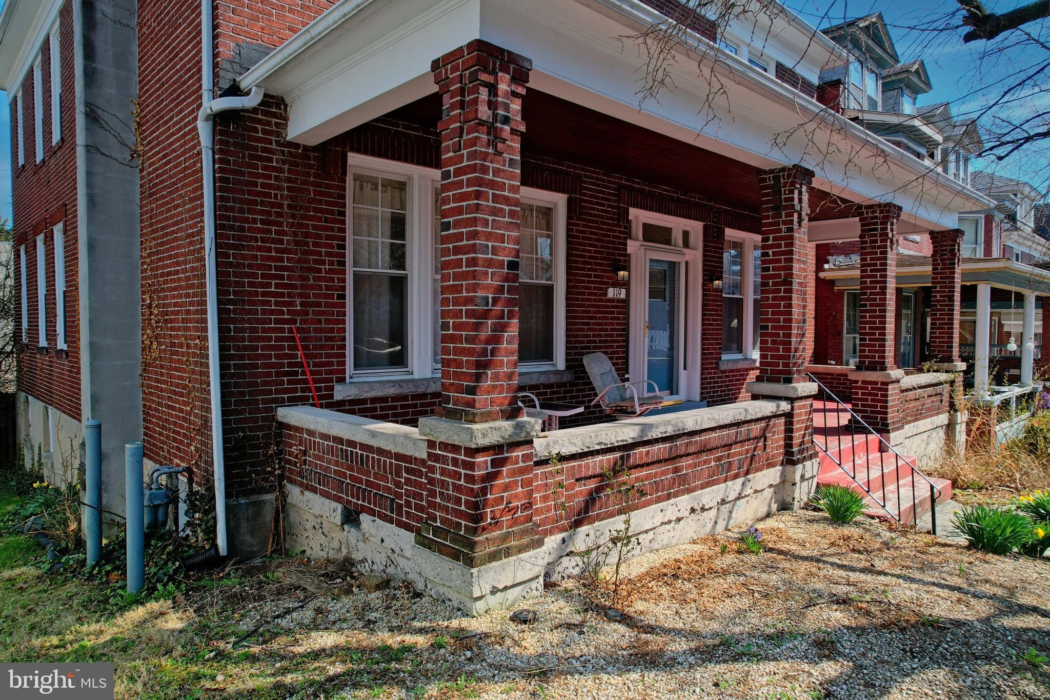 WEST SIDE - Residential