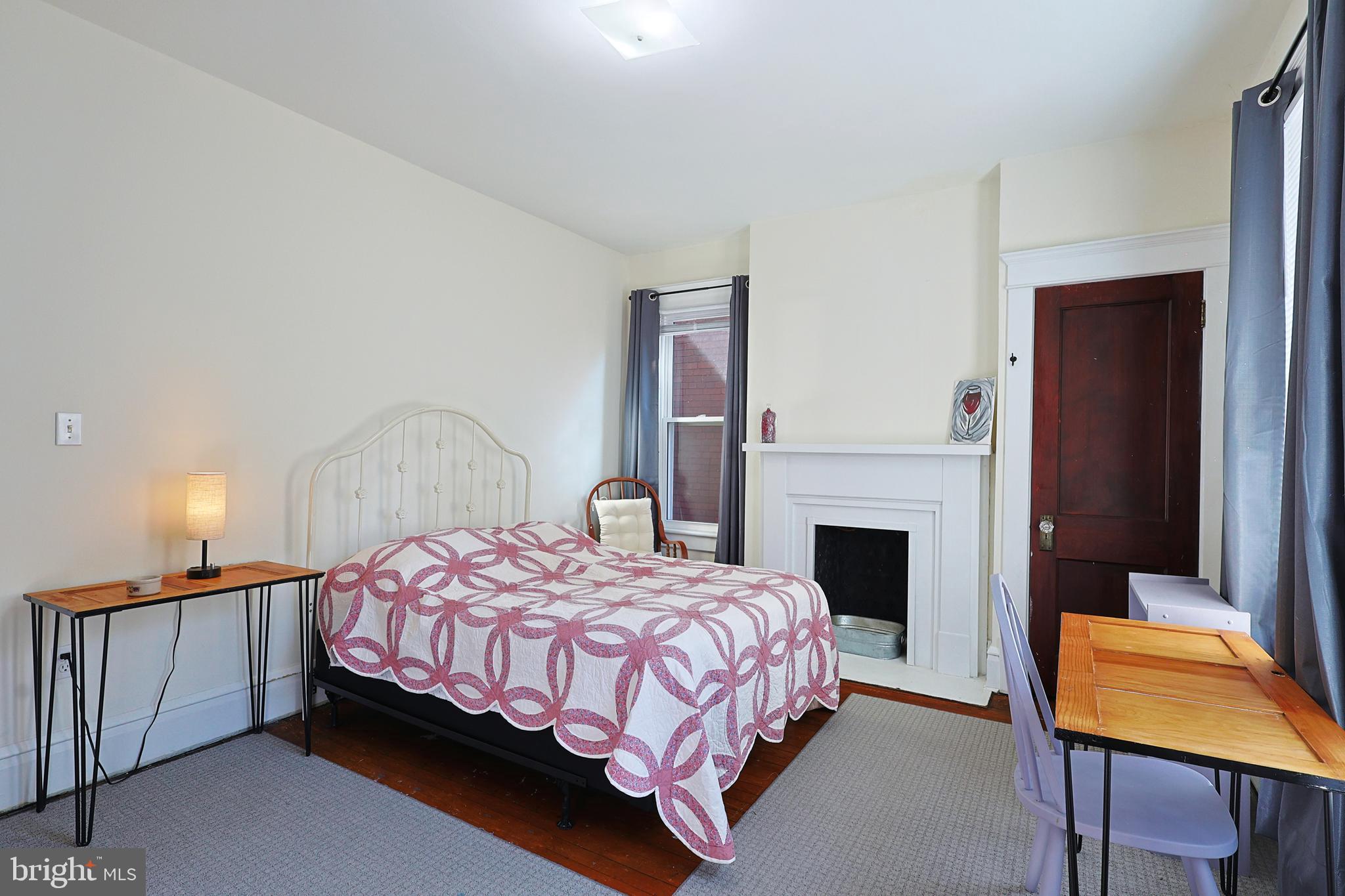 WEST SIDE - Residential