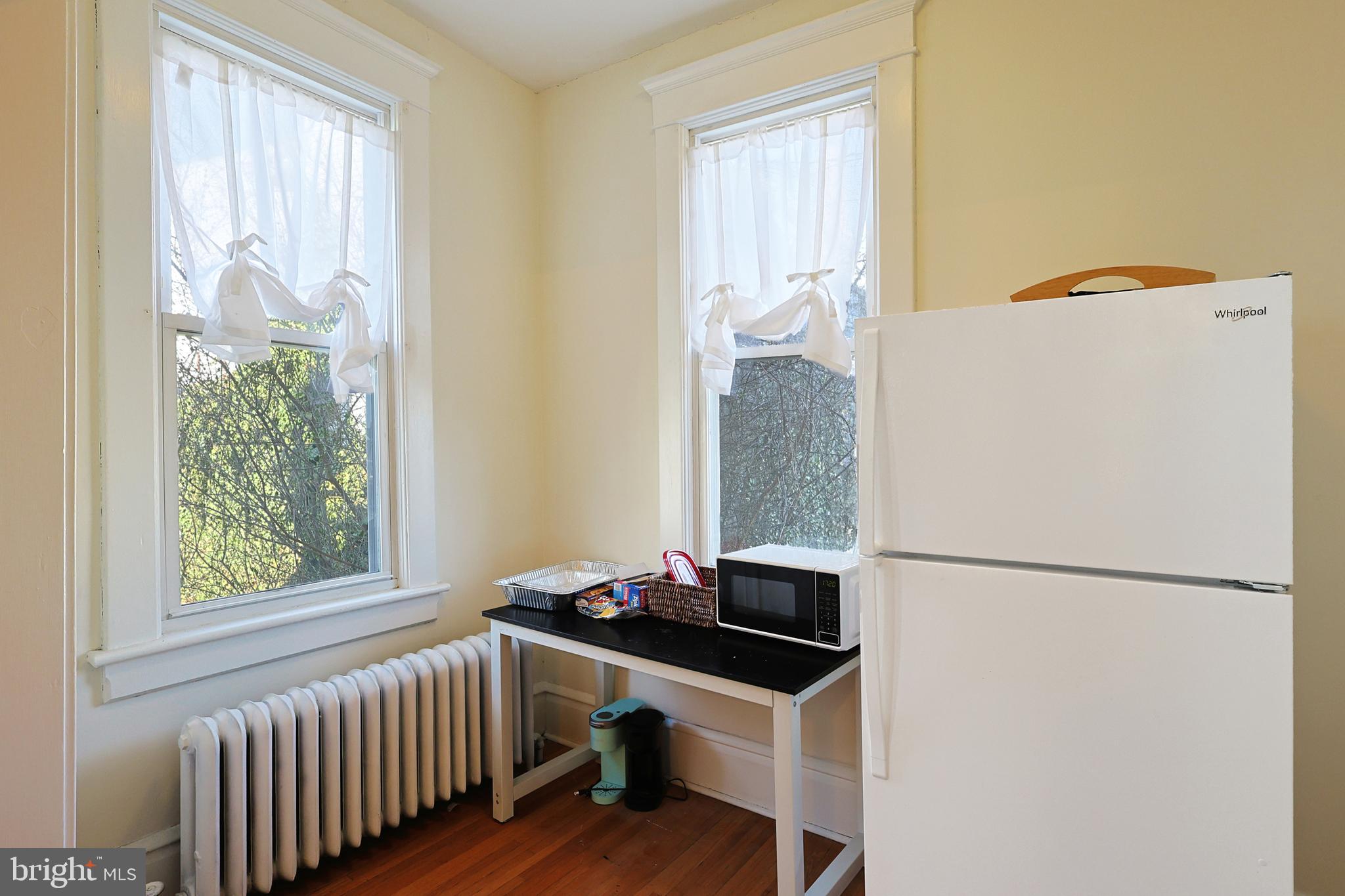 WEST SIDE - Residential