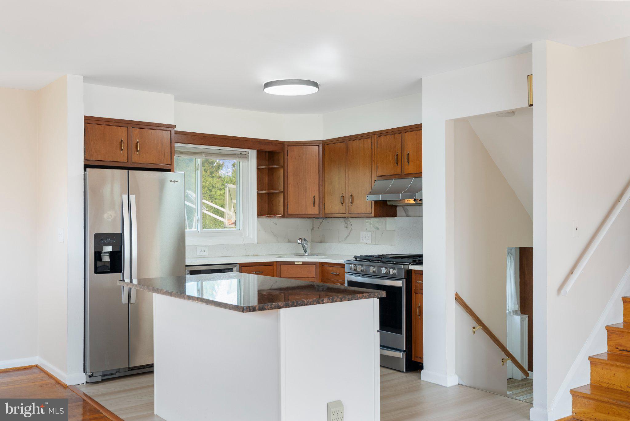 YORK MANOR - Residential