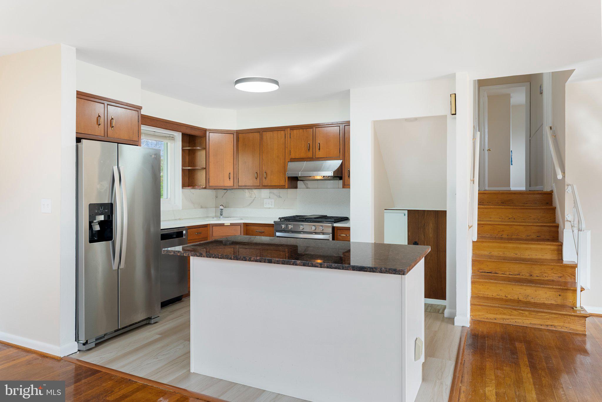 YORK MANOR - Residential