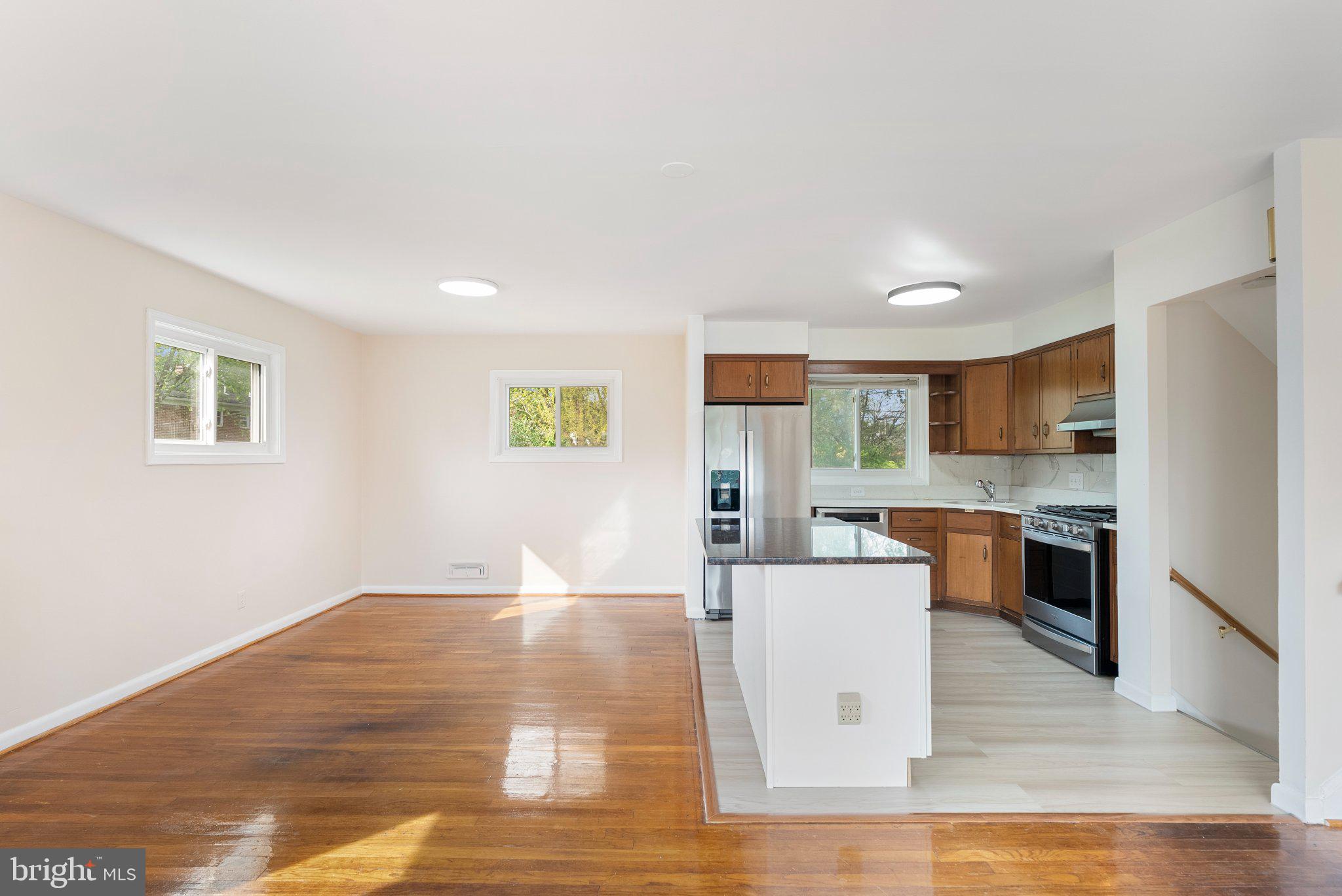 YORK MANOR - Residential