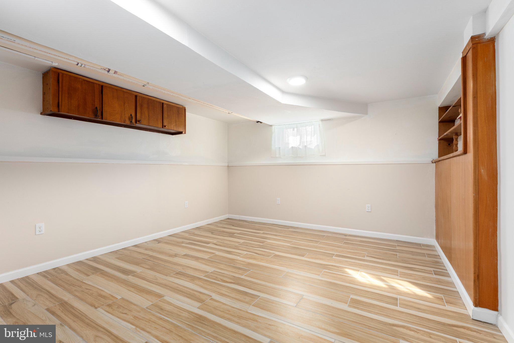 YORK MANOR - Residential