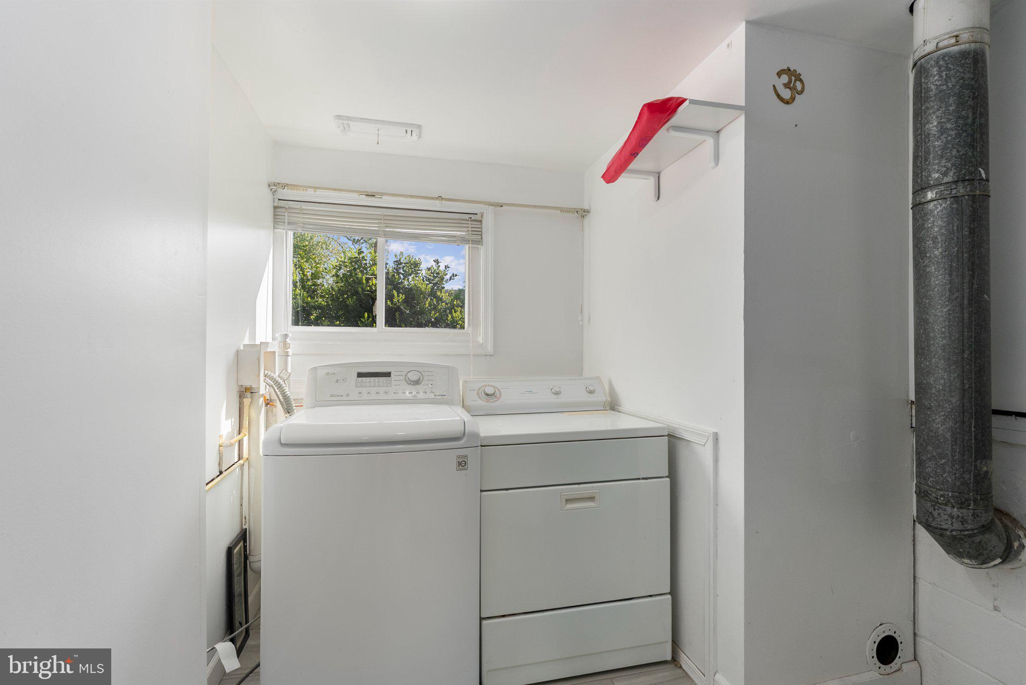 YORK MANOR - Residential