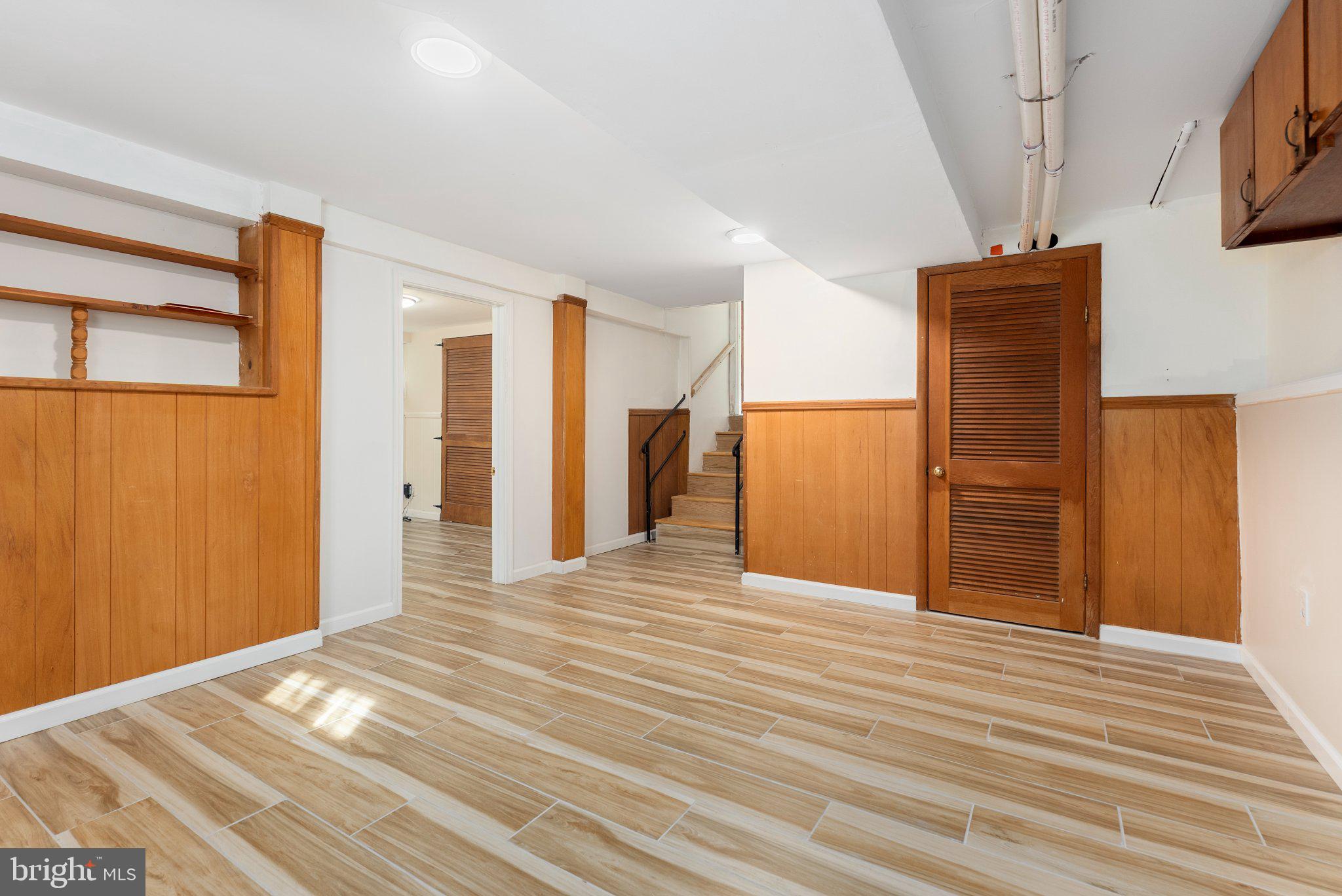 YORK MANOR - Residential