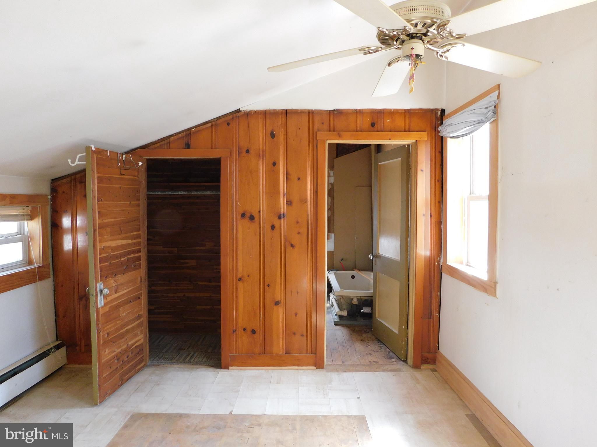 FOREST HILL - Residential