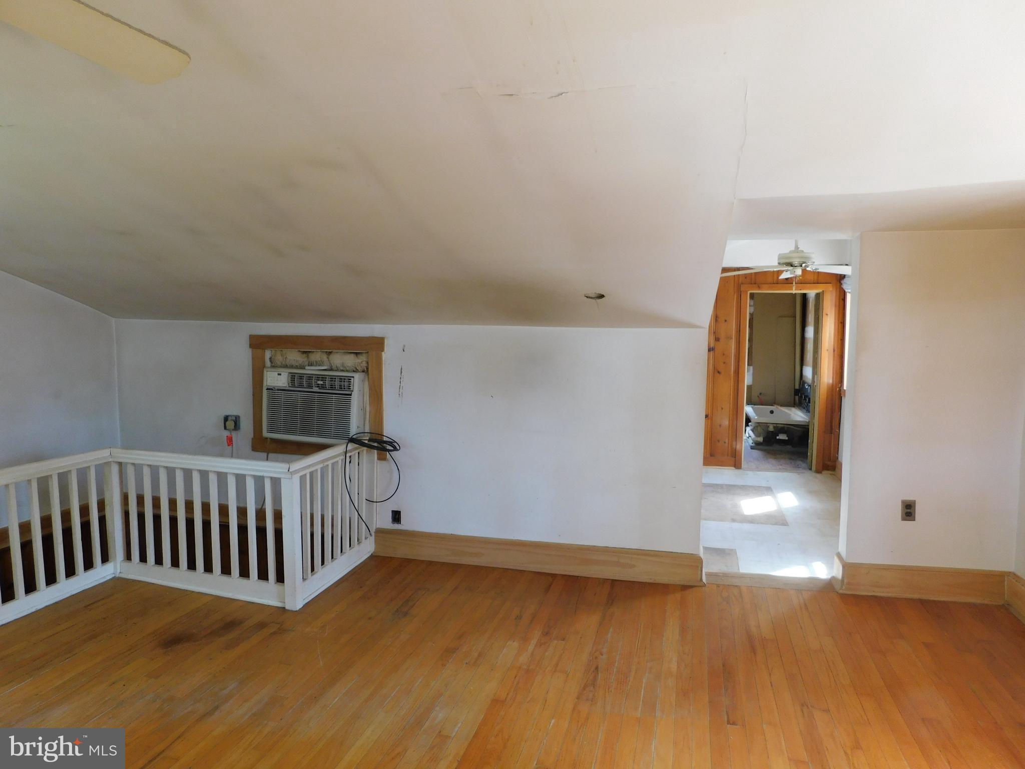 FOREST HILL - Residential