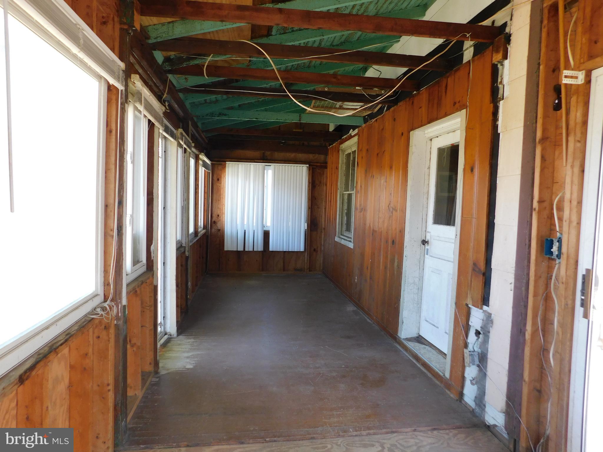 FOREST HILL - Residential