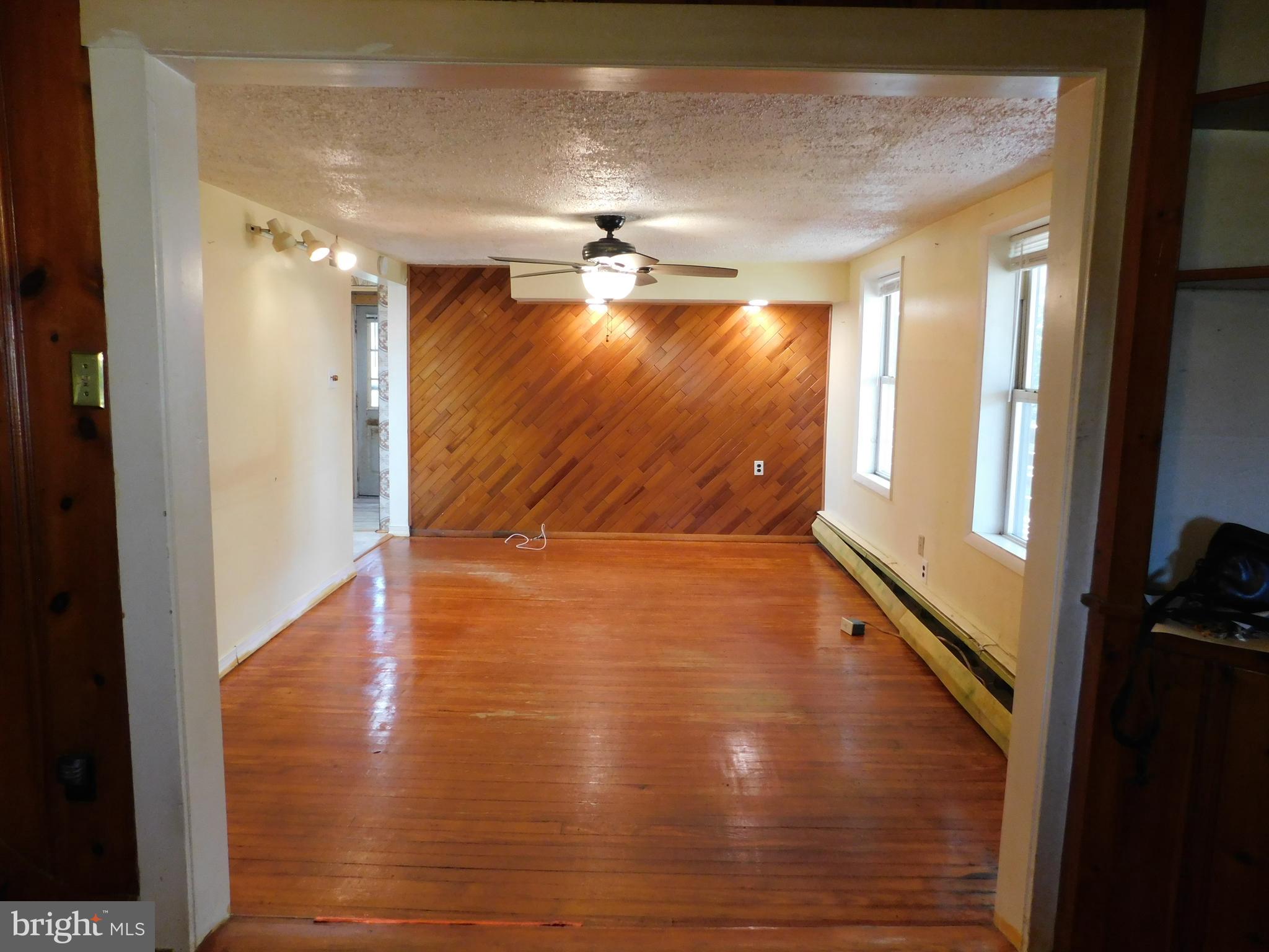 FOREST HILL - Residential