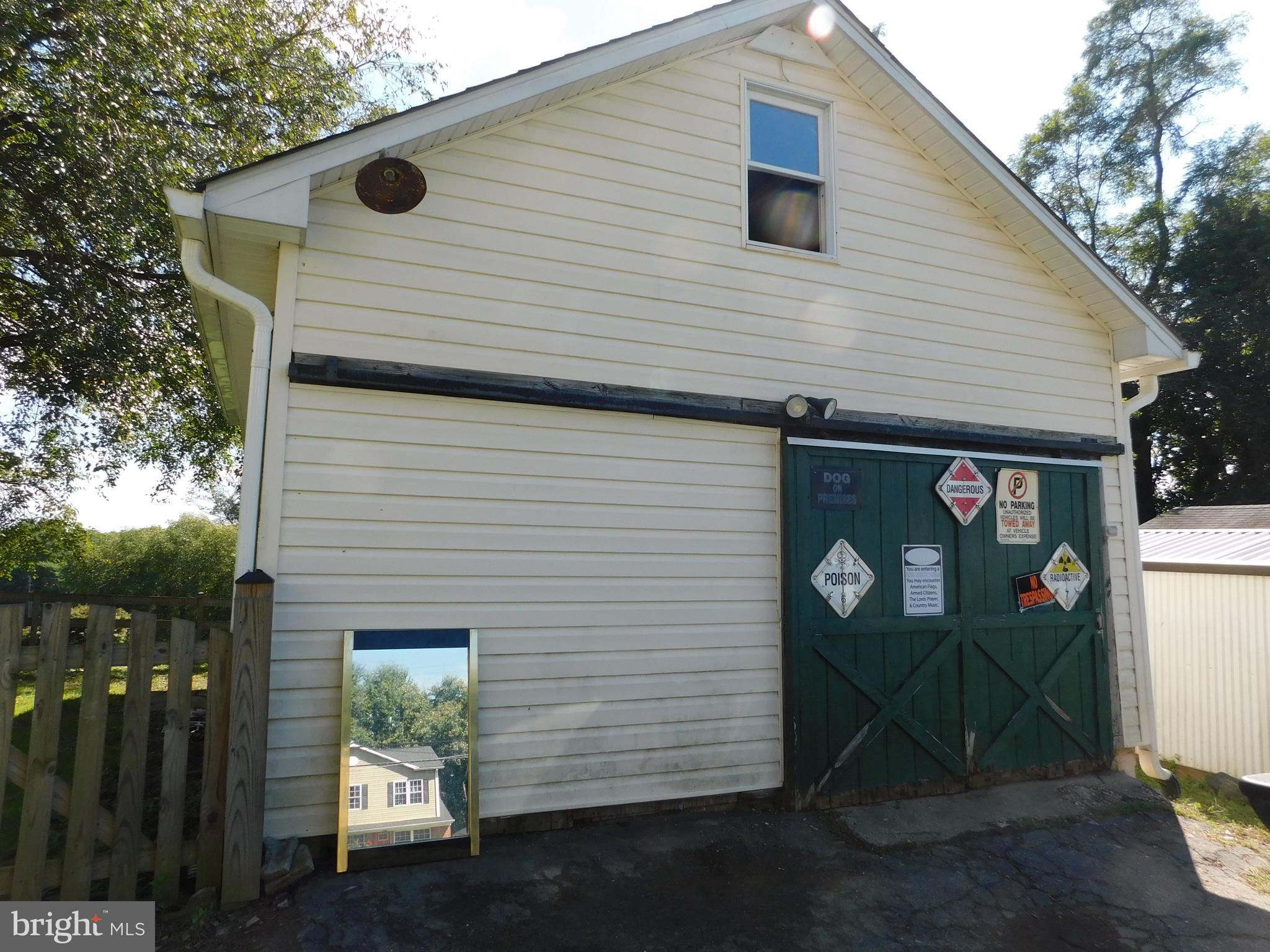 FOREST HILL - Residential