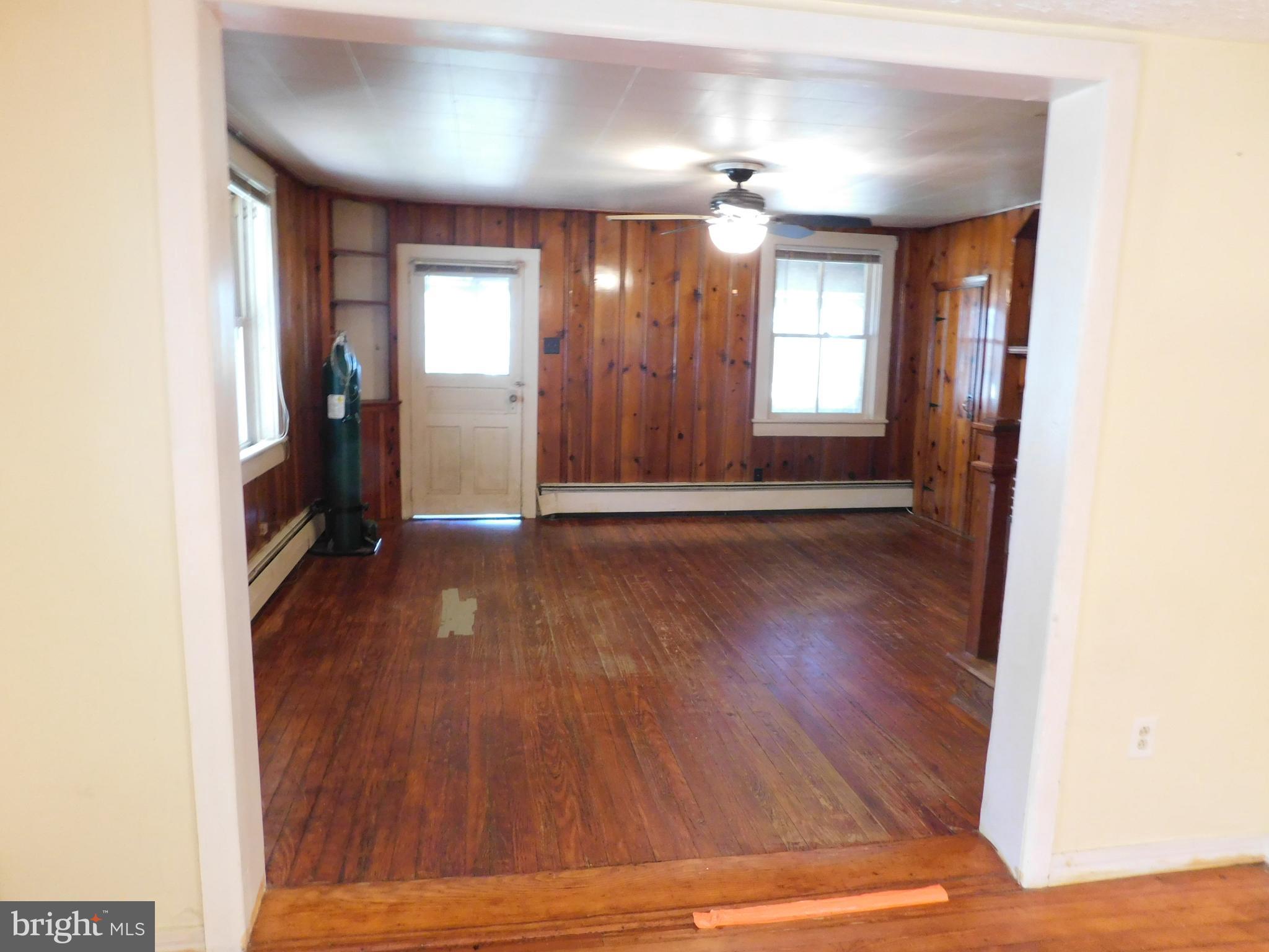 FOREST HILL - Residential