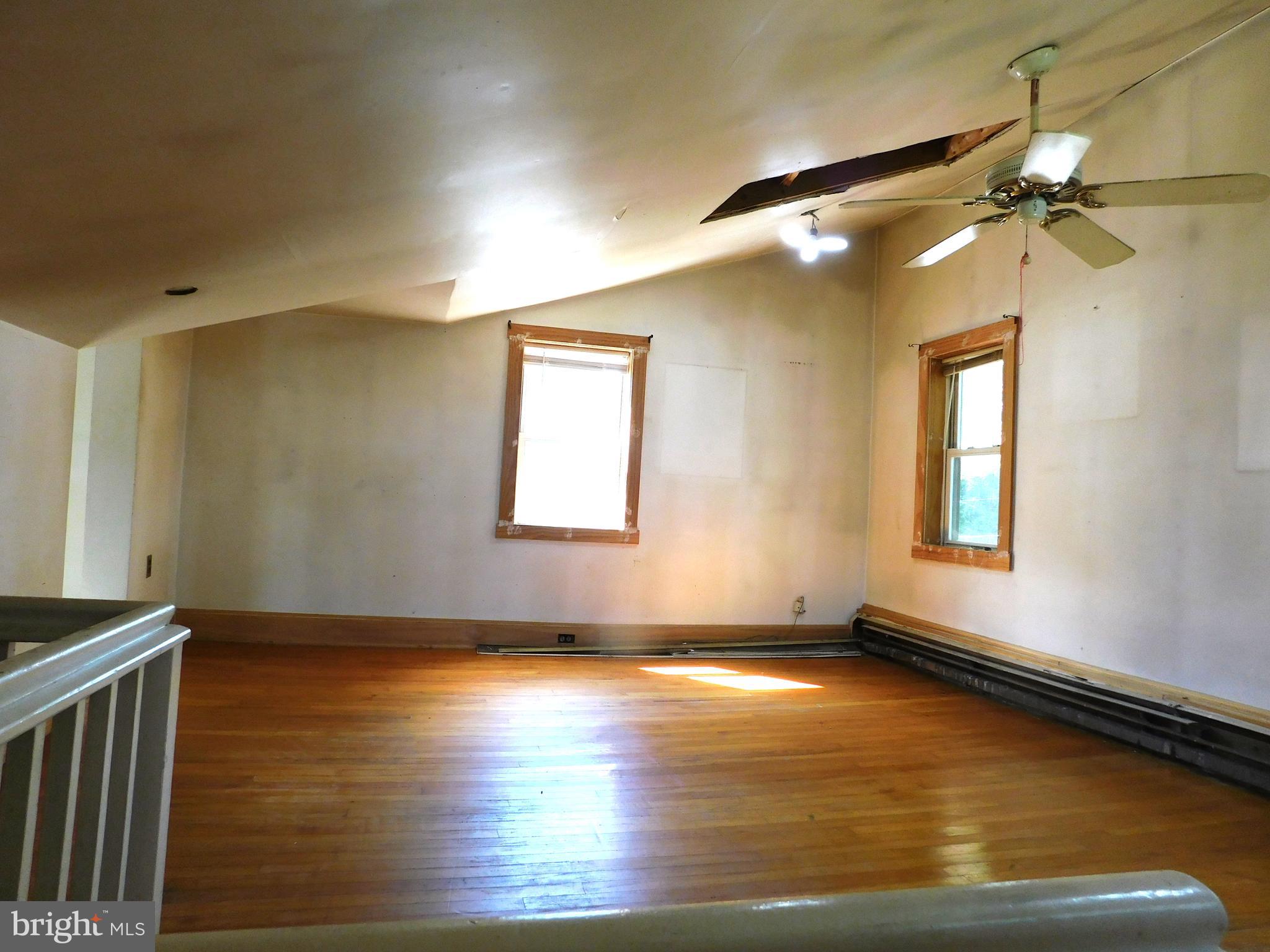 FOREST HILL - Residential