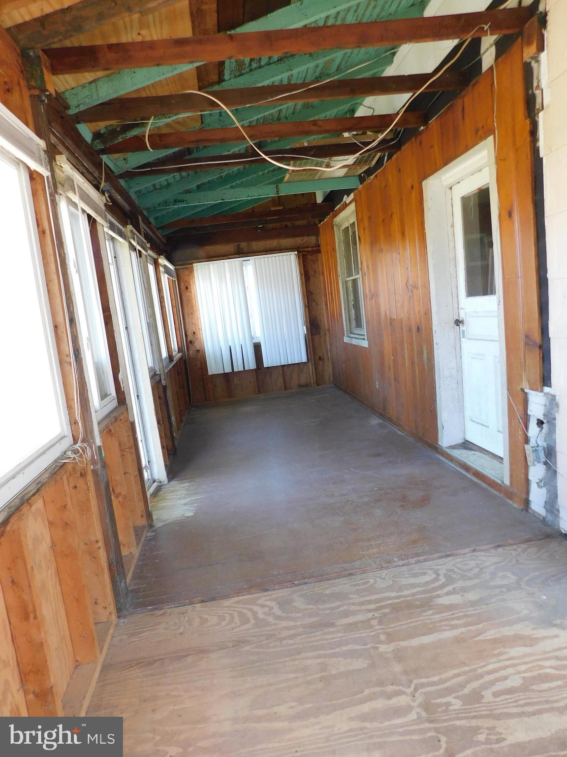 FOREST HILL - Residential