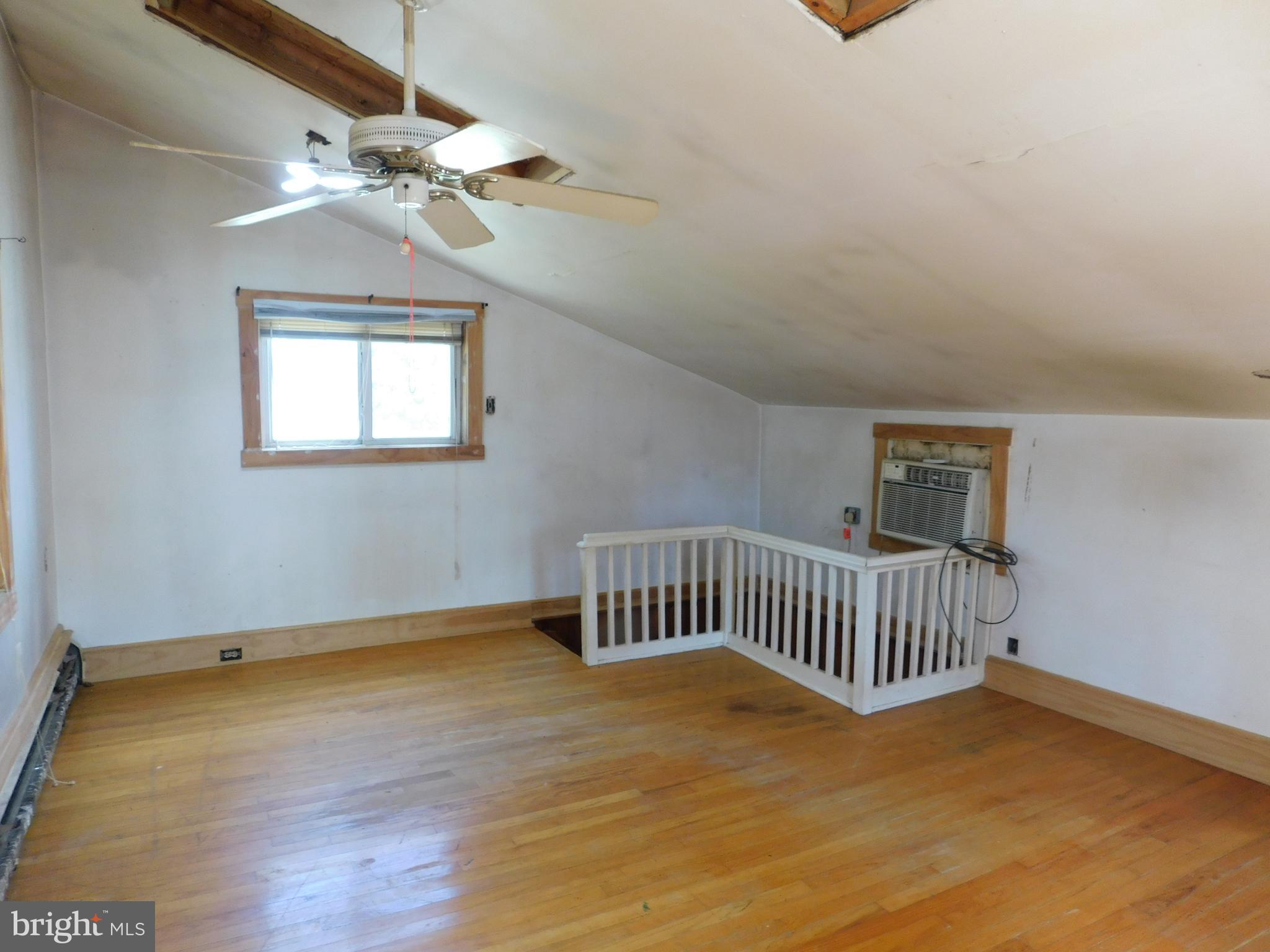 FOREST HILL - Residential