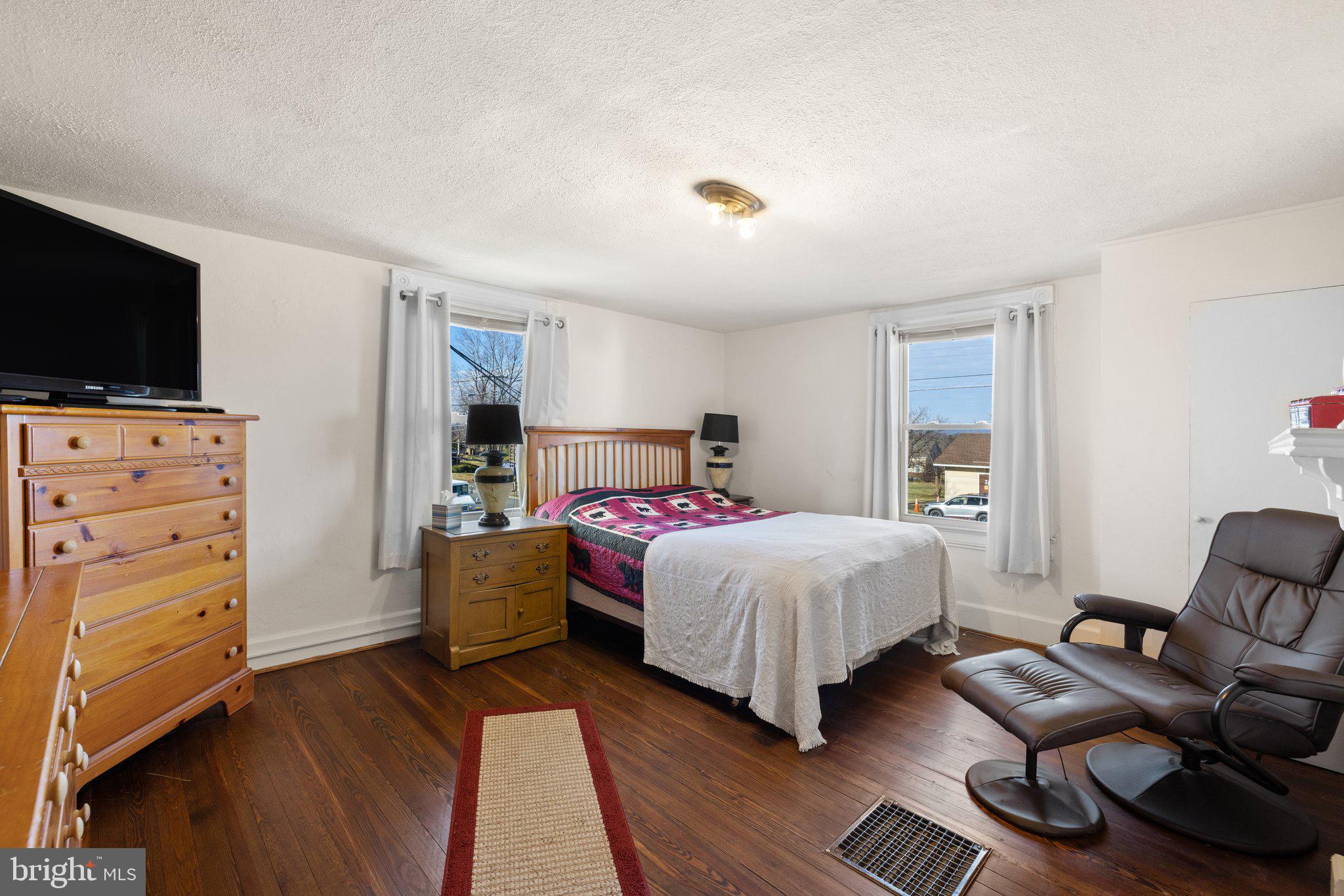 MARSHALL, VA - Commercial Sale