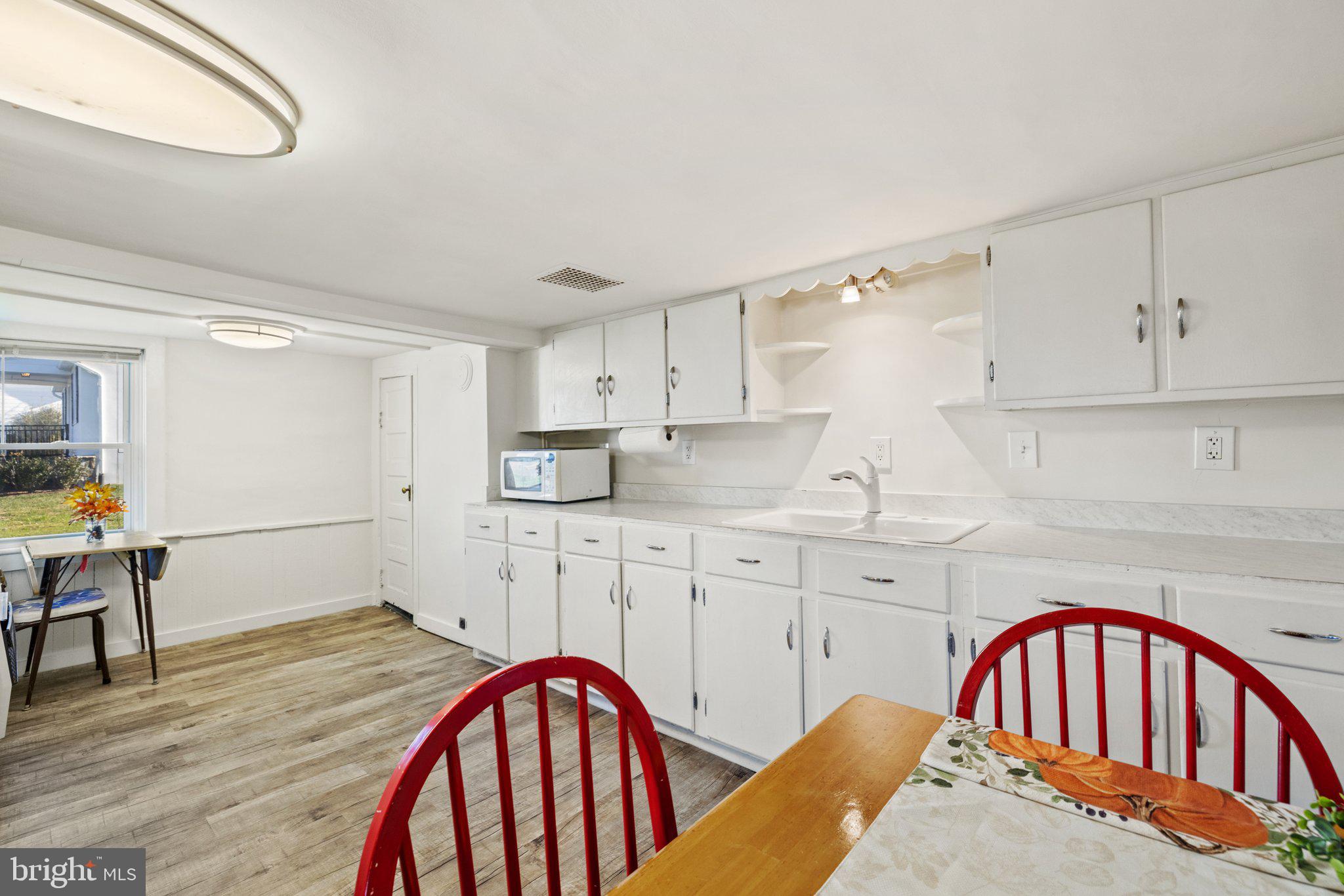 MARSHALL, VA - Commercial Sale