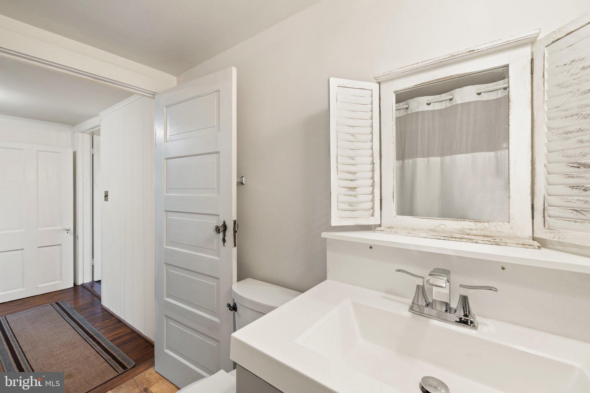 MARSHALL, VA - Commercial Sale