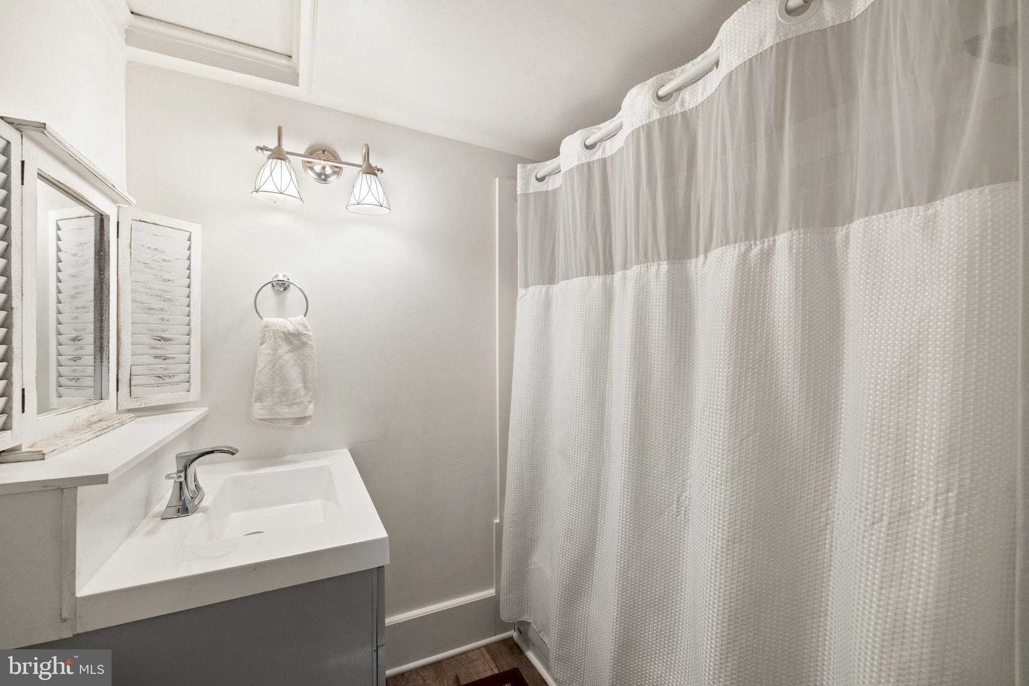 MARSHALL, VA - Commercial Sale