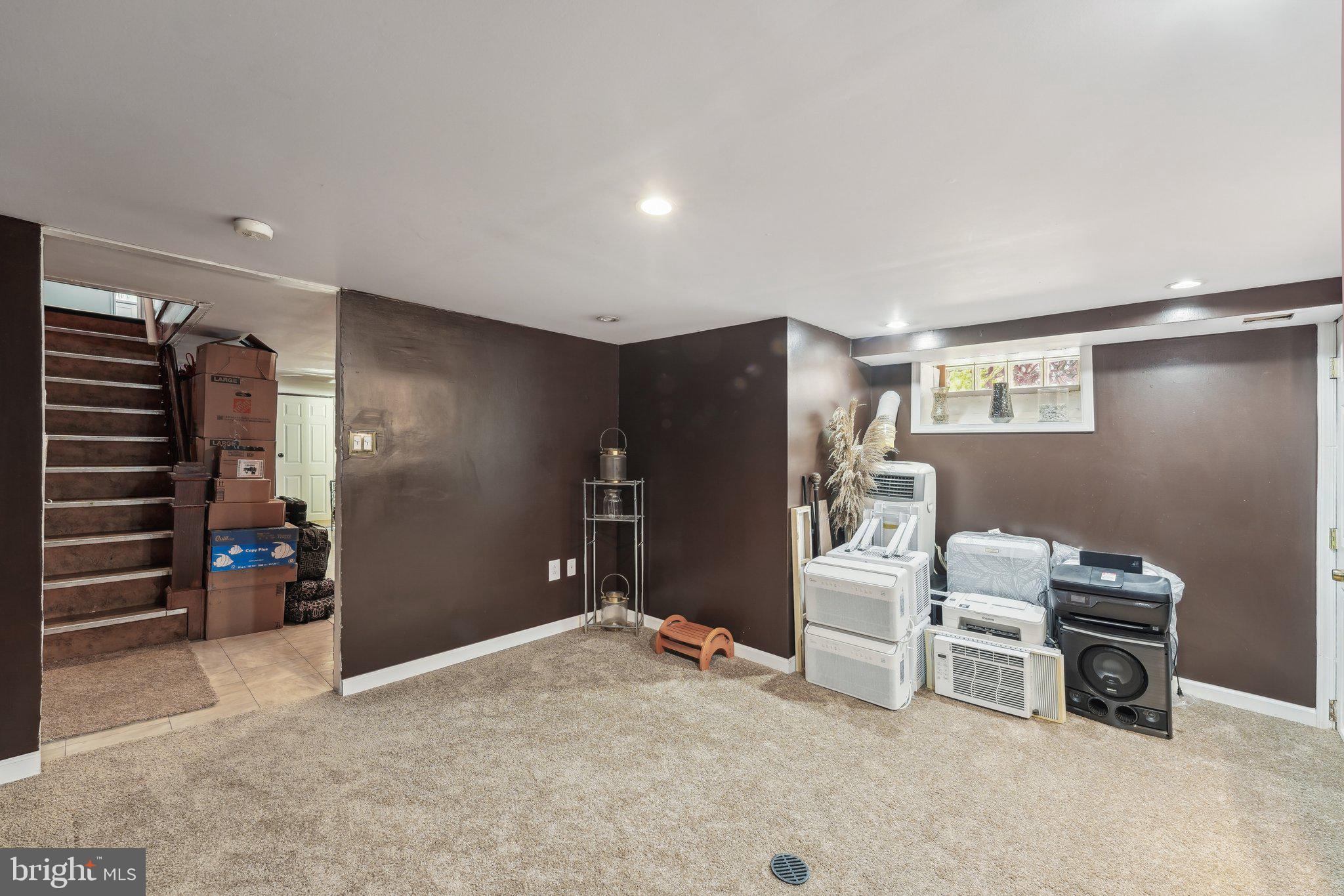 NORRISTOWN - Residential