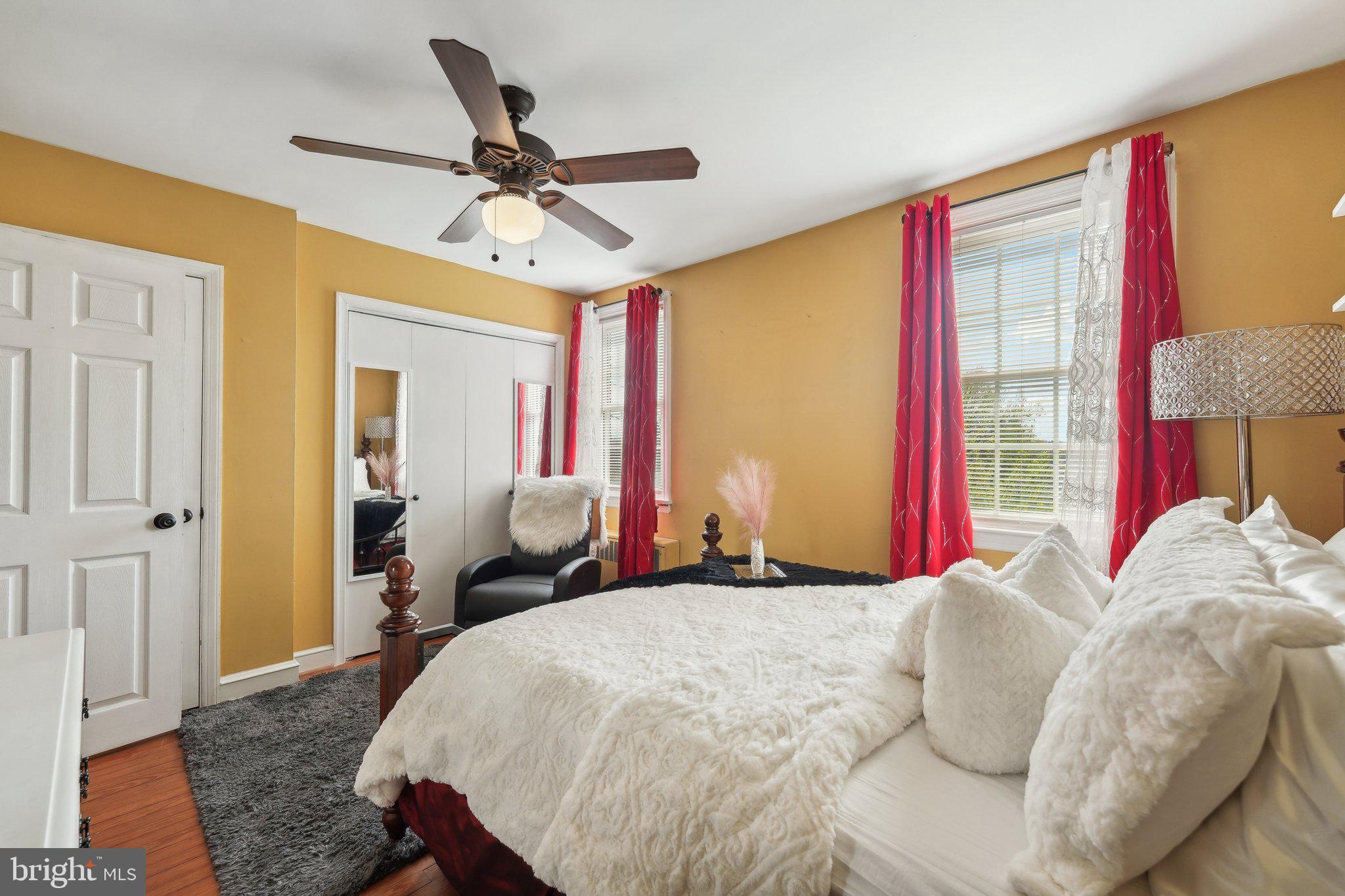 NORRISTOWN - Residential