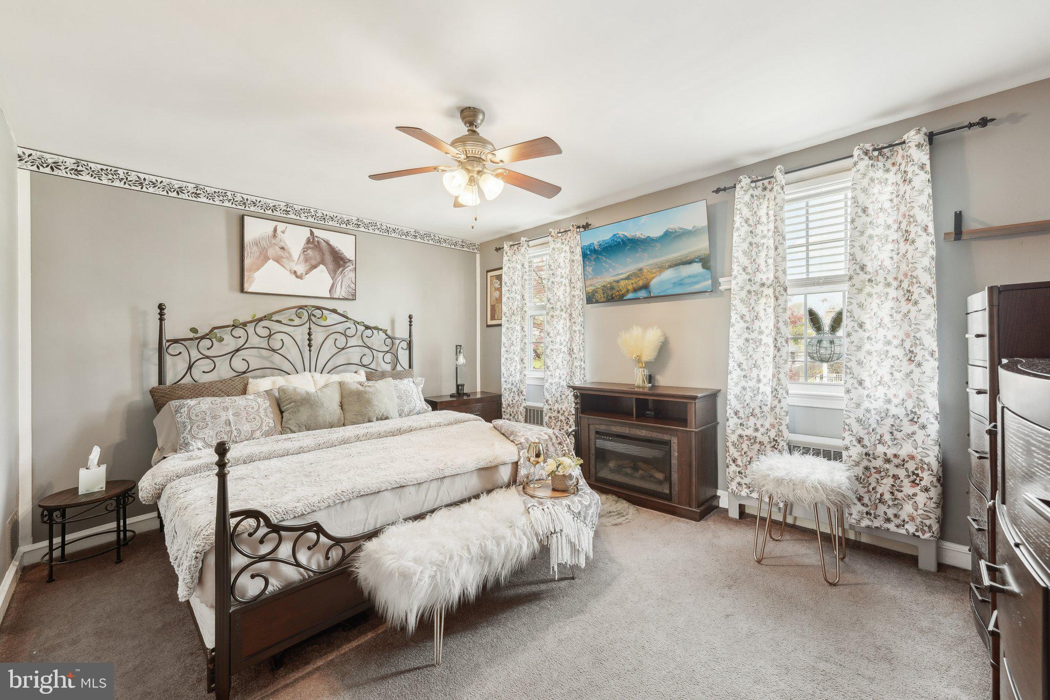 NORRISTOWN - Residential