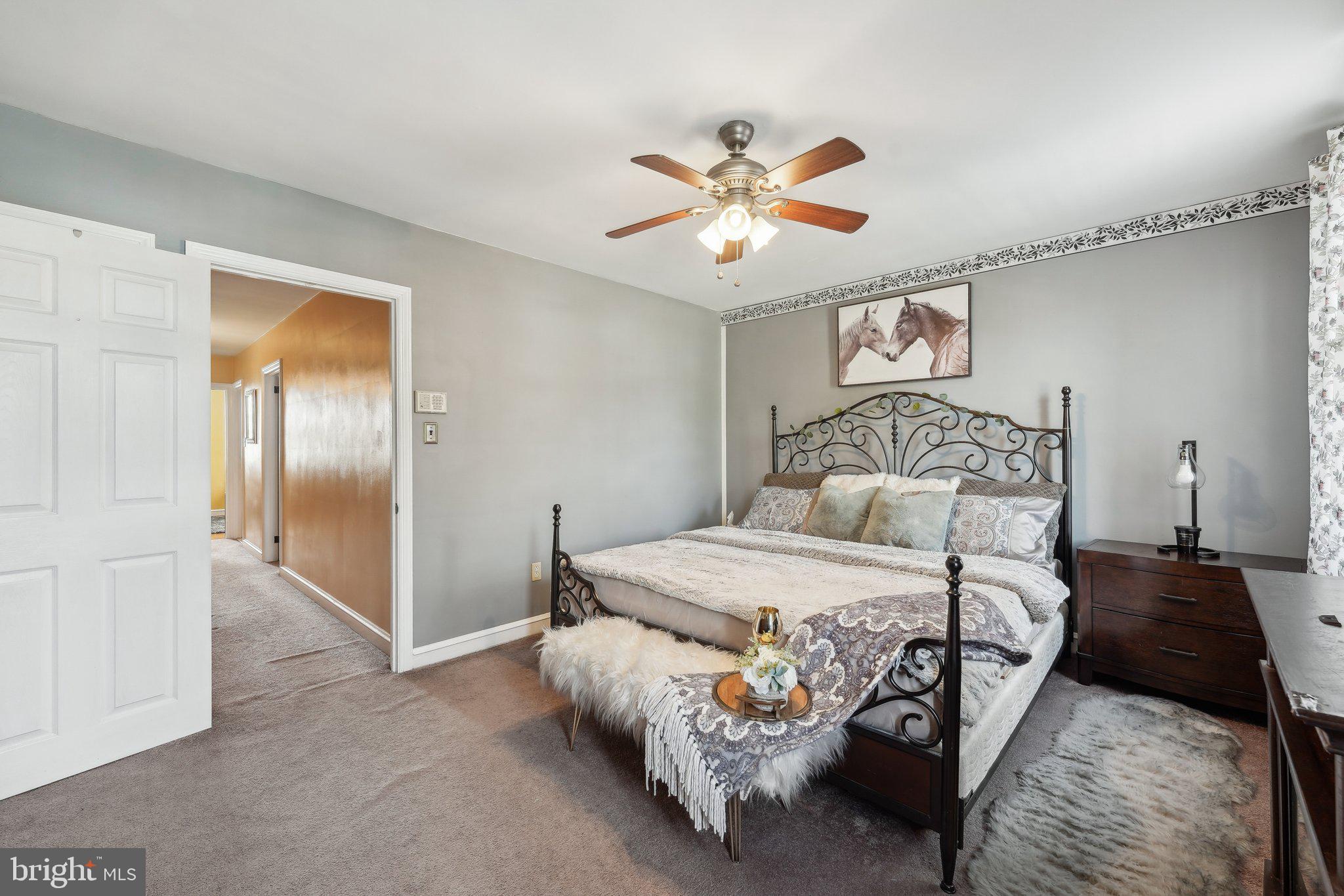 NORRISTOWN - Residential