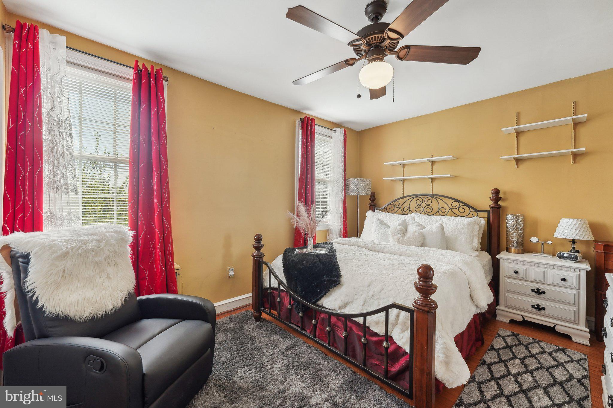 NORRISTOWN - Residential