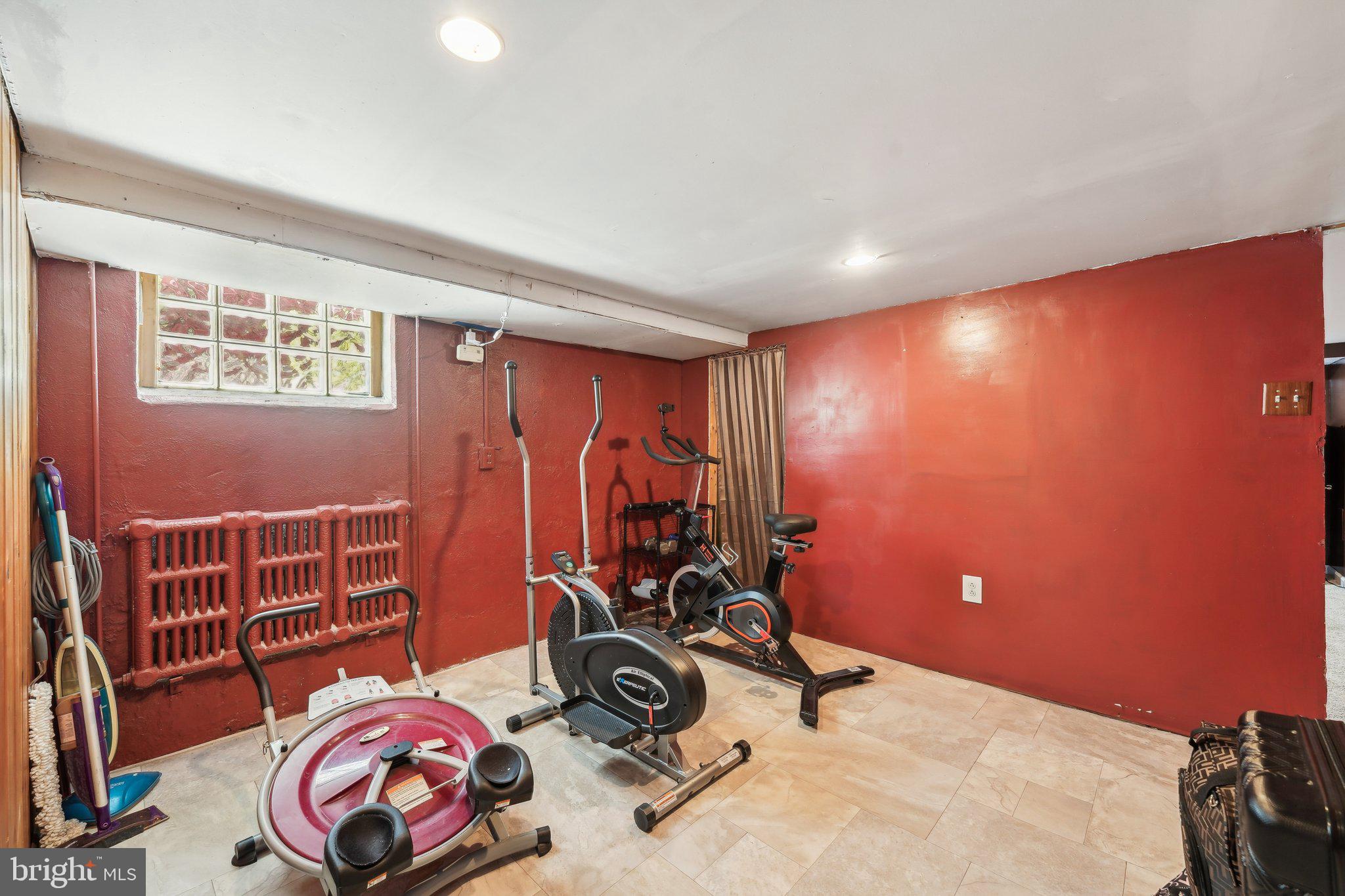 NORRISTOWN - Residential