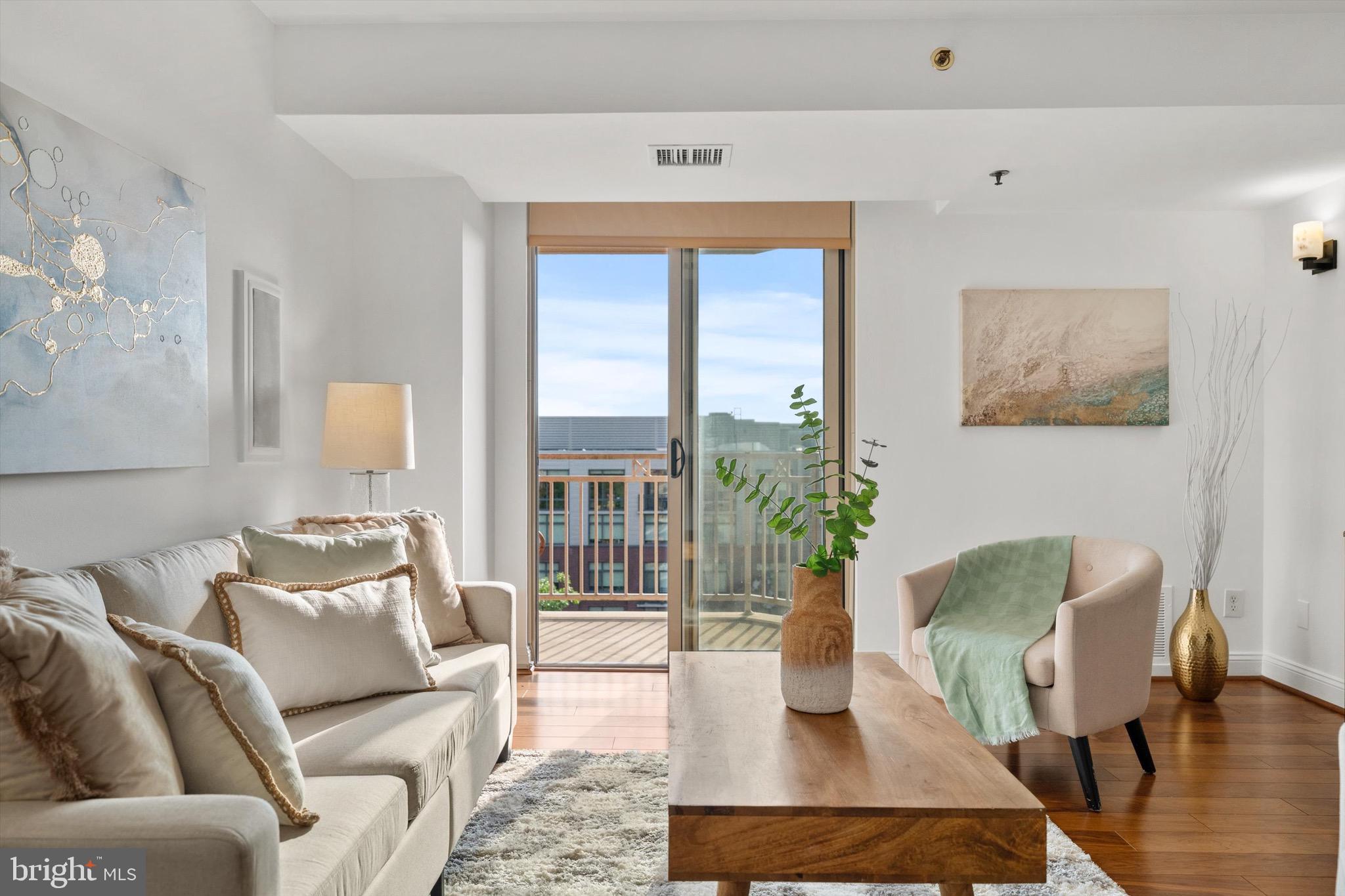 DOWNTOWN BETHESDA - Residential