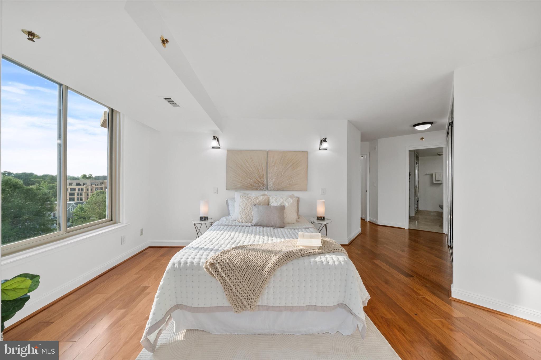 DOWNTOWN BETHESDA - Residential