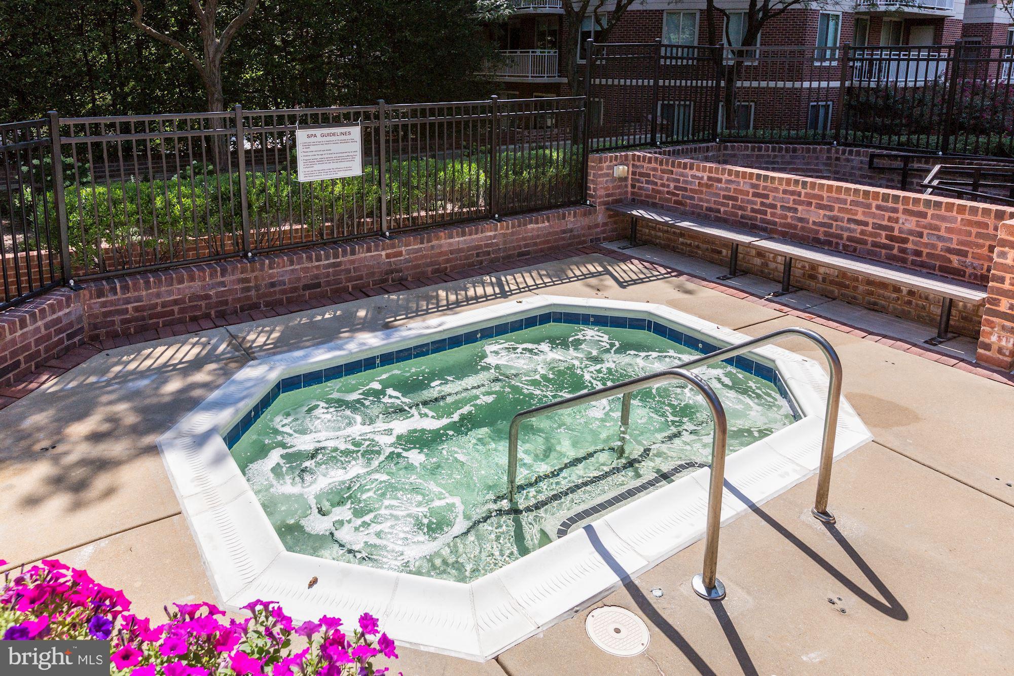 DOWNTOWN BETHESDA - Residential