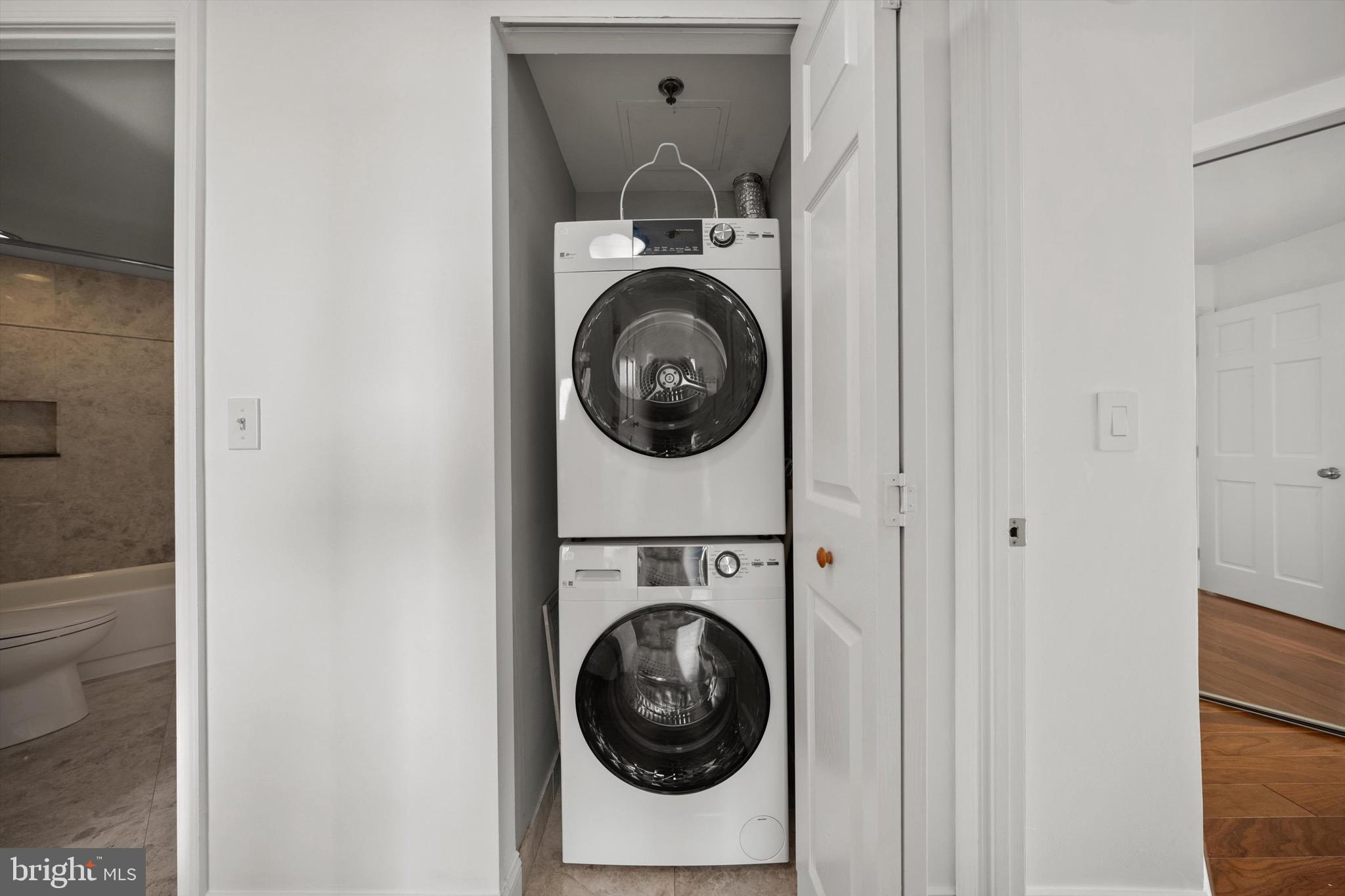 DOWNTOWN BETHESDA - Residential