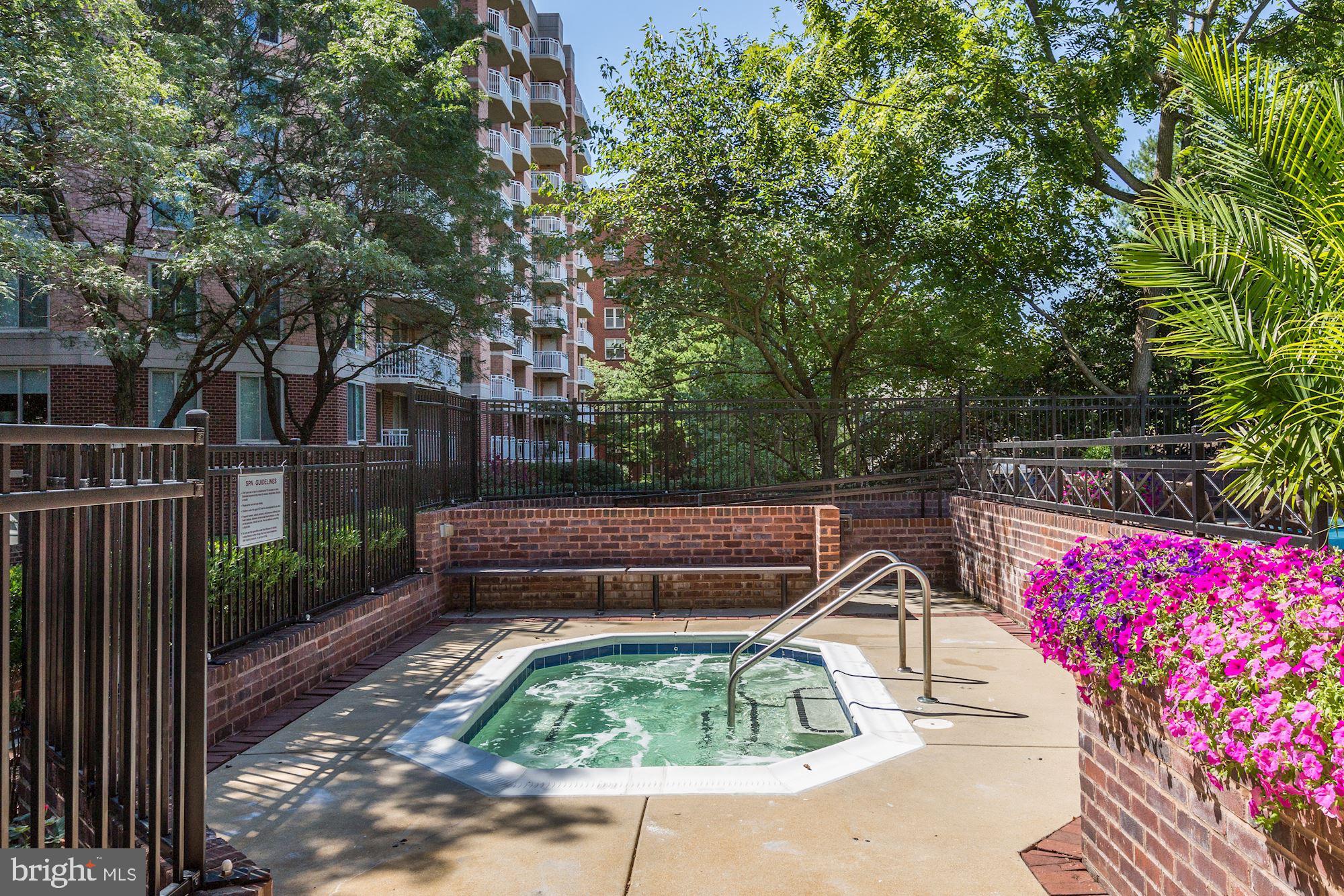 DOWNTOWN BETHESDA - Residential