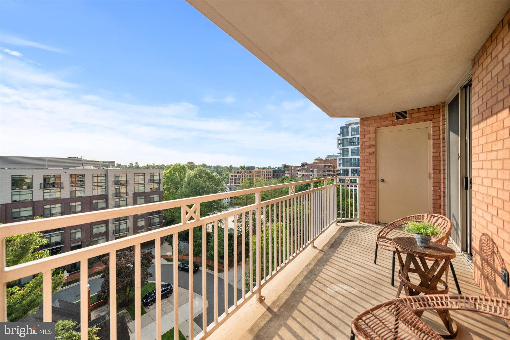 DOWNTOWN BETHESDA - Residential