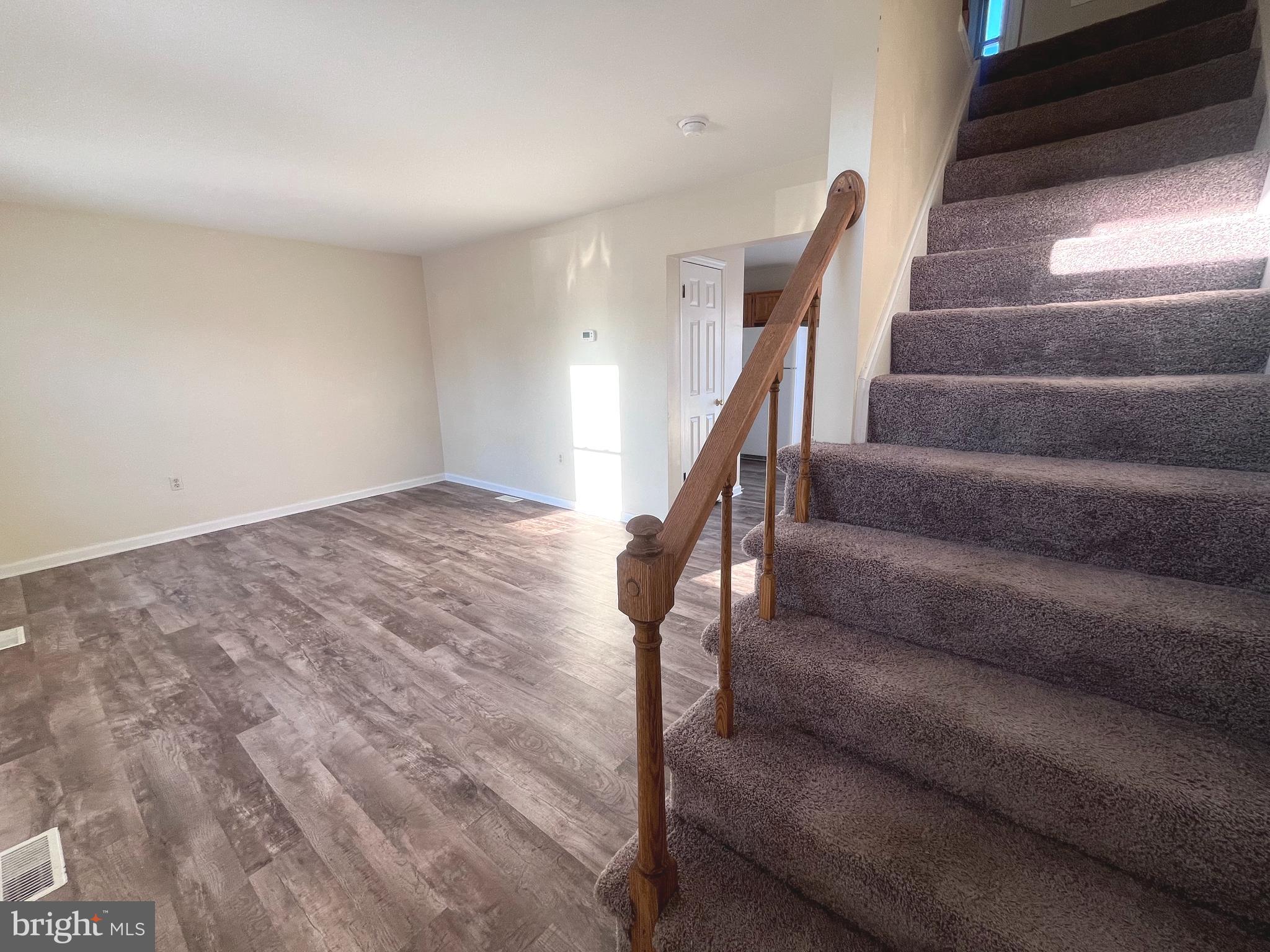 NICHOLSON SQUARE VILLAGE - Residential