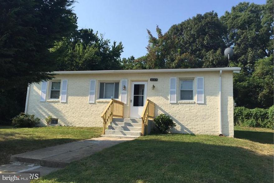 Wonderful well maintained brick rambler priced perfectly to give a homeowner tons of equity. The home  features 3BR, 3BA,. Master bathroom en-suite features a jetted tub &  shower. Gourmet kitchen w/ Stainless Steel appliances  & granite top and a finished basement! SOLD AS-IS