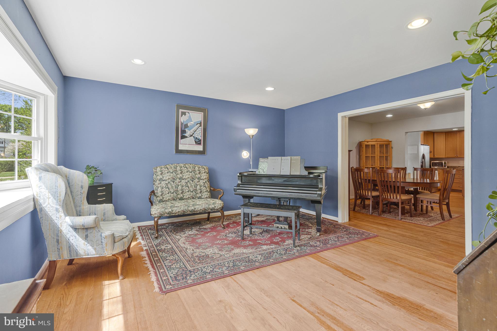 314 CHARLES STREET SE