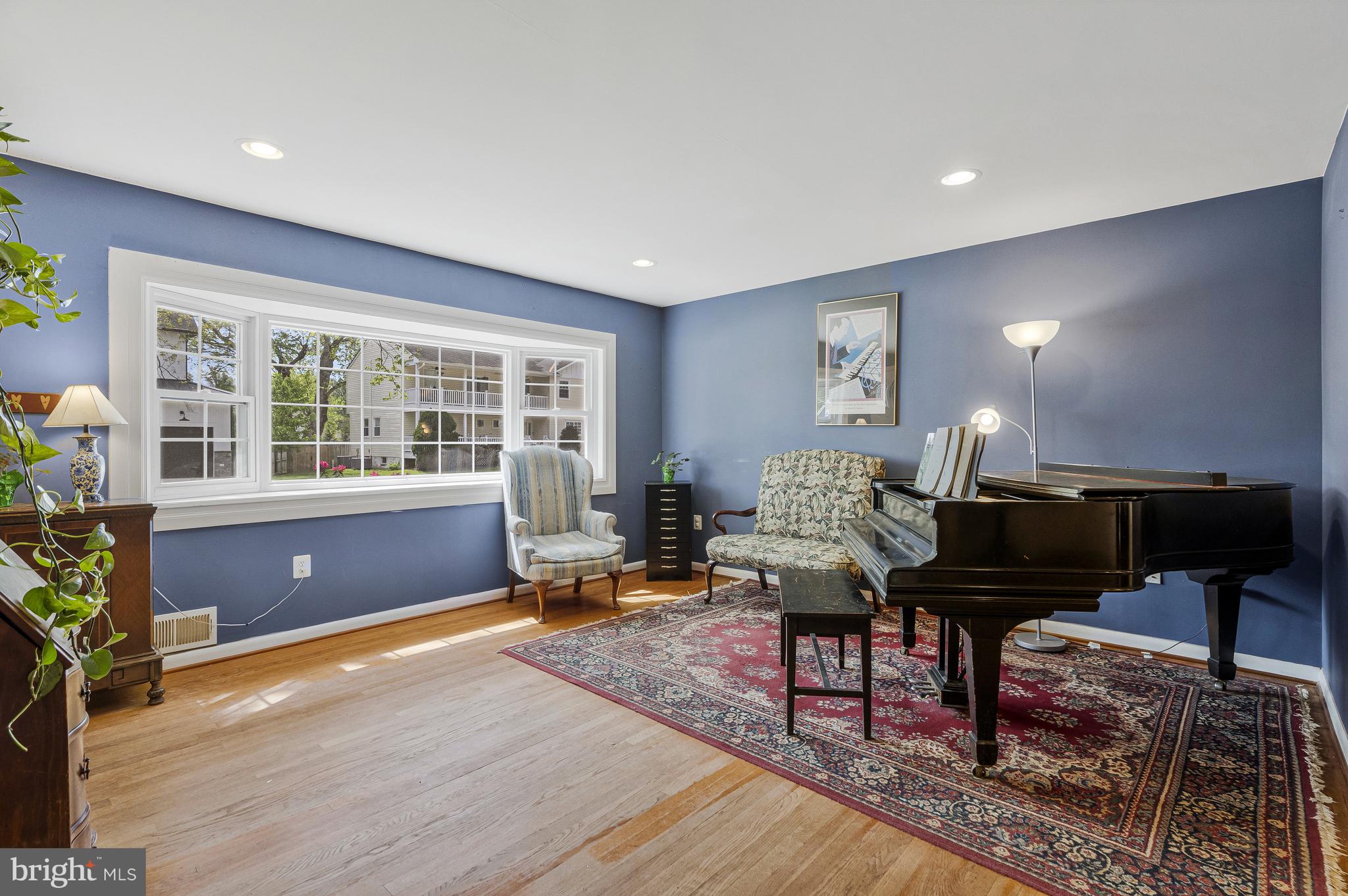 314 CHARLES STREET SE