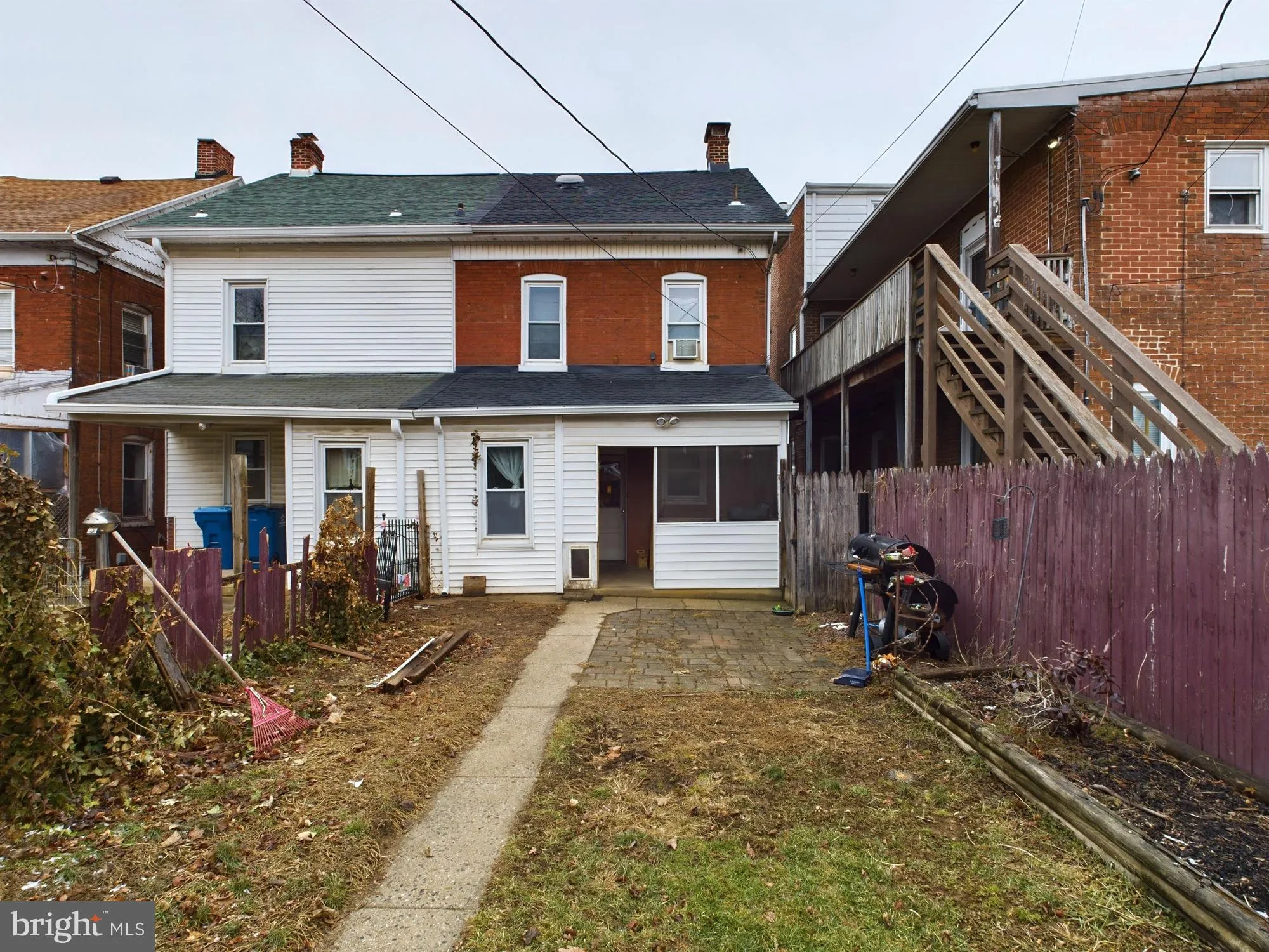 York, Pennsylvania 17404, United States, 3 Bedrooms Bedrooms, ,1 BathroomBathrooms,Residential,Pending,6412