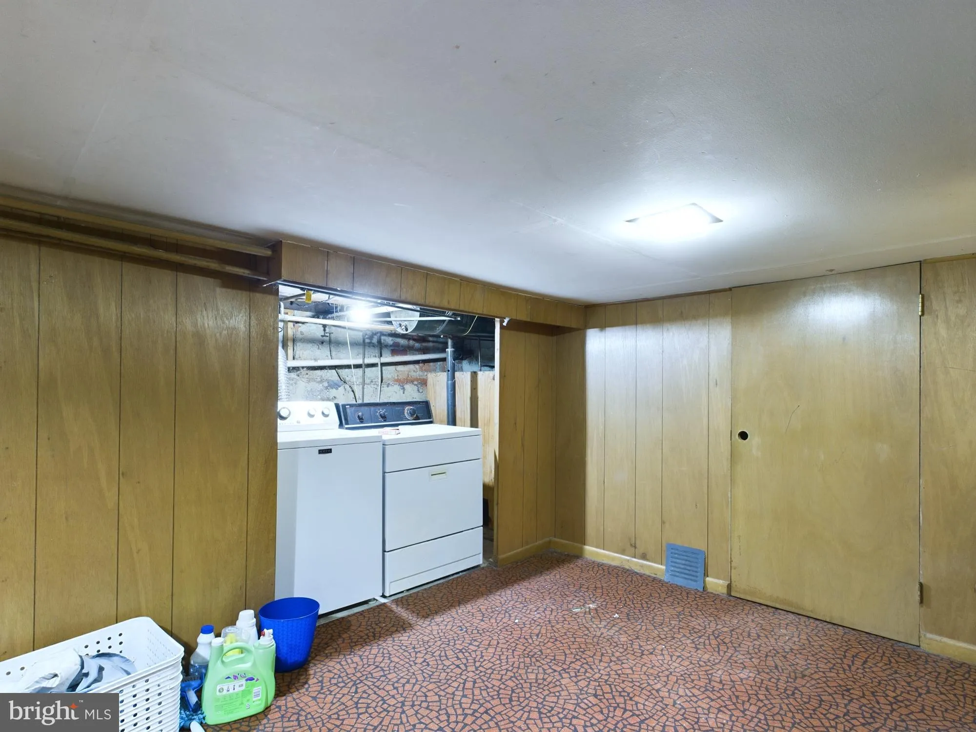 York, Pennsylvania 17404, United States, 3 Bedrooms Bedrooms, ,1 BathroomBathrooms,Residential,Pending,6412