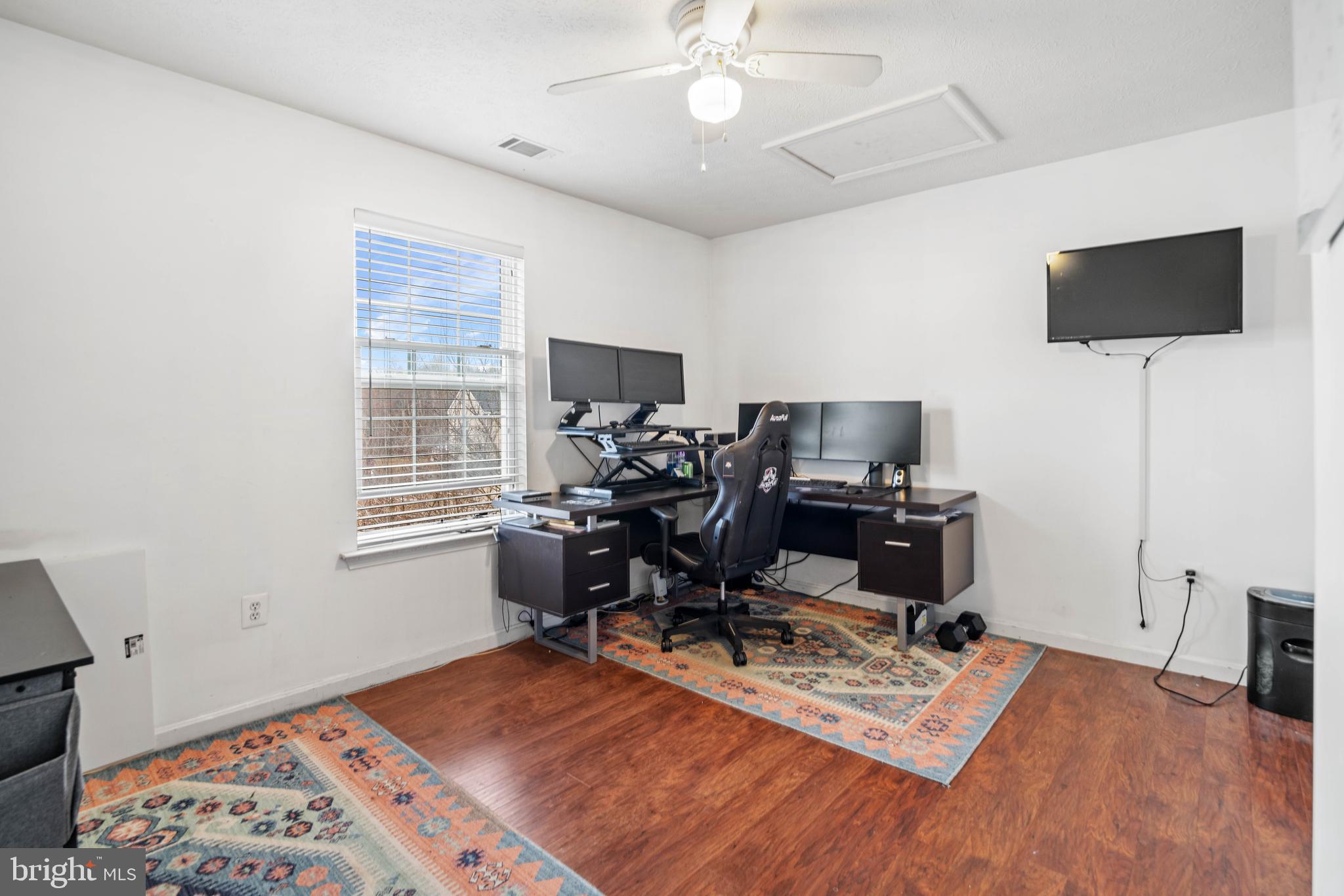 ROLLING MEADOWS SUB - Residential