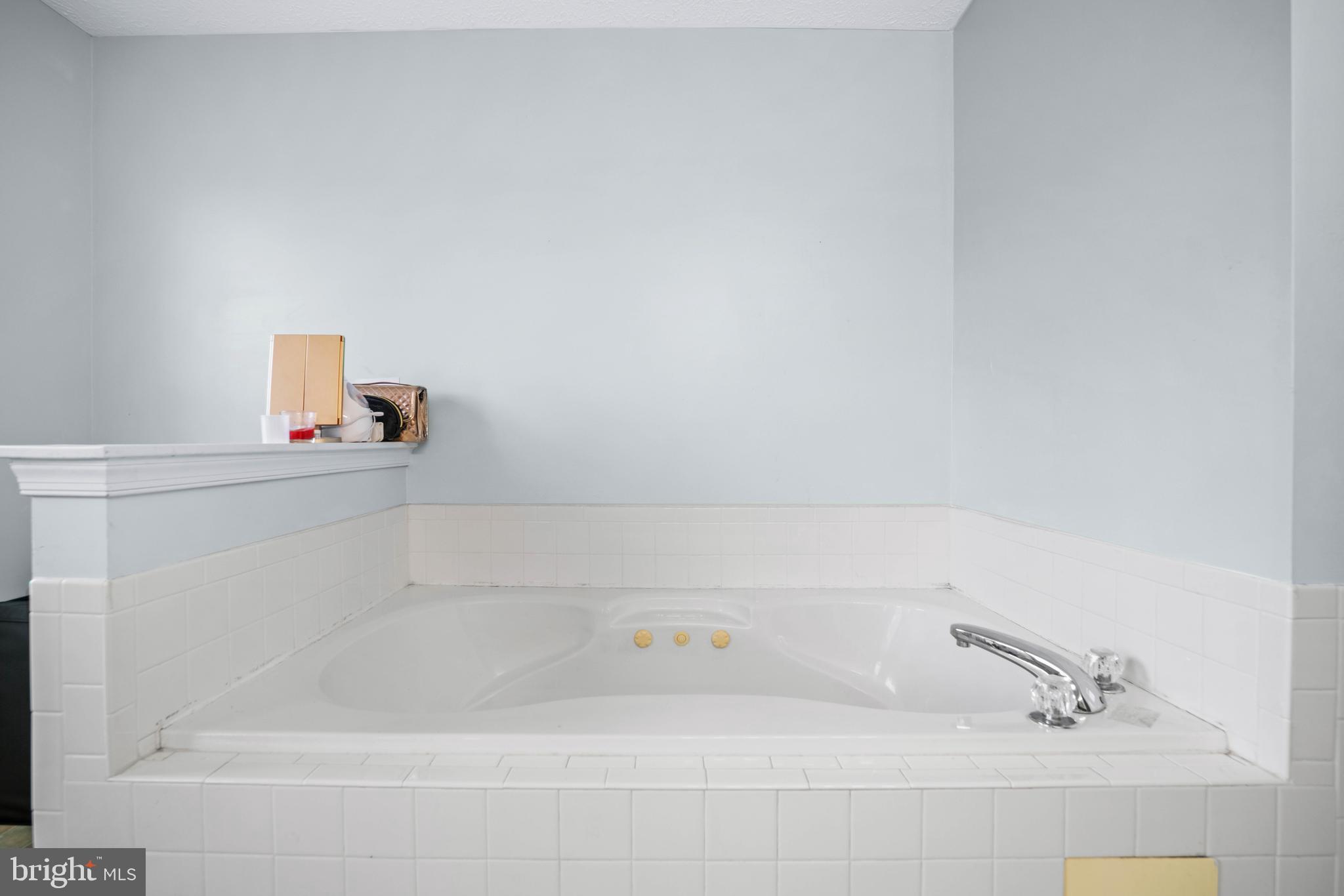 ROLLING MEADOWS SUB - Residential