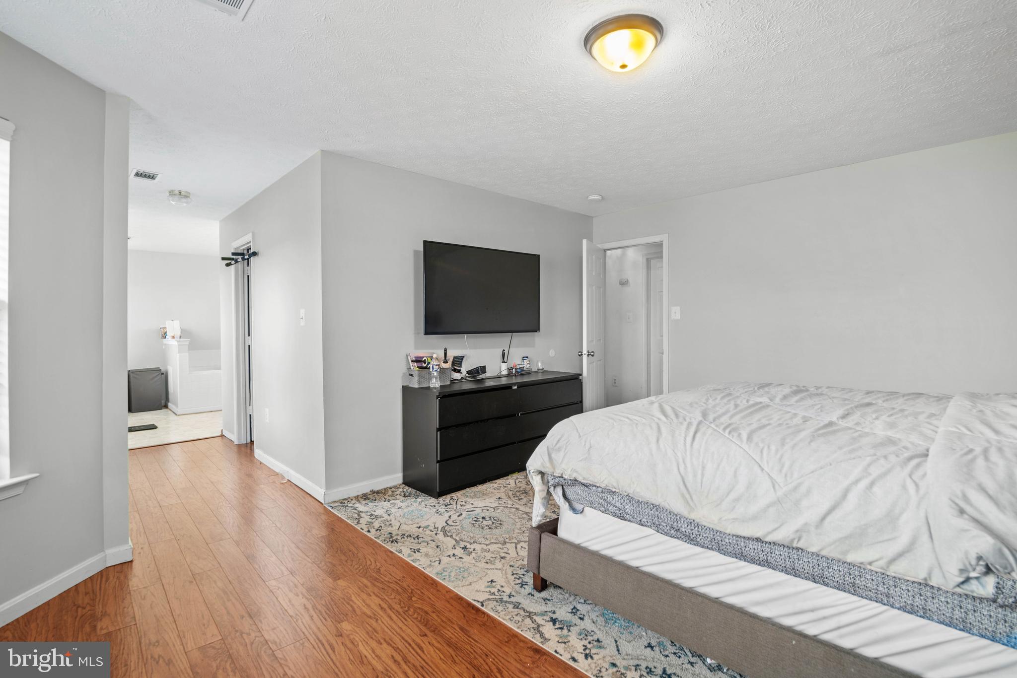 ROLLING MEADOWS SUB - Residential