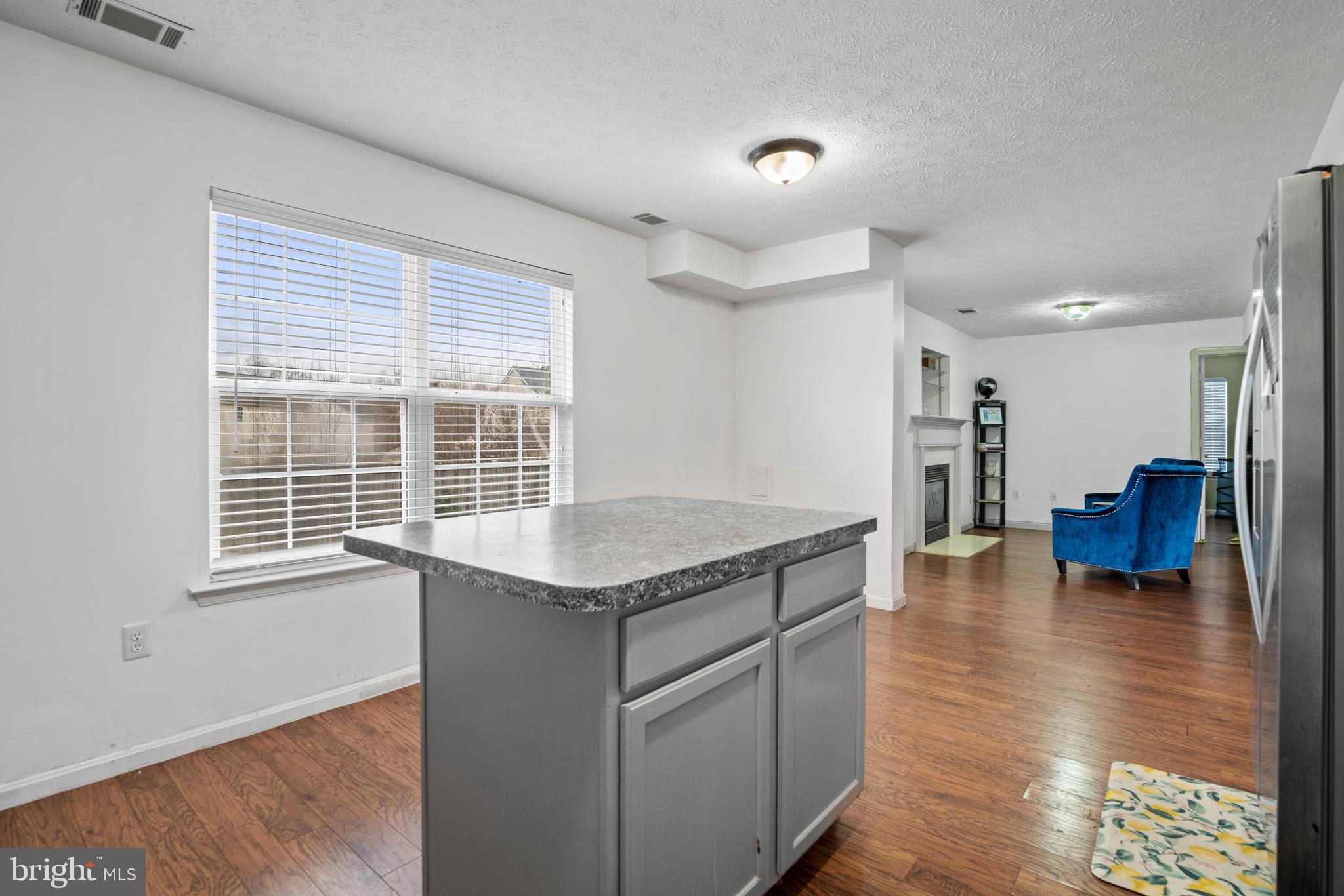 ROLLING MEADOWS SUB - Residential