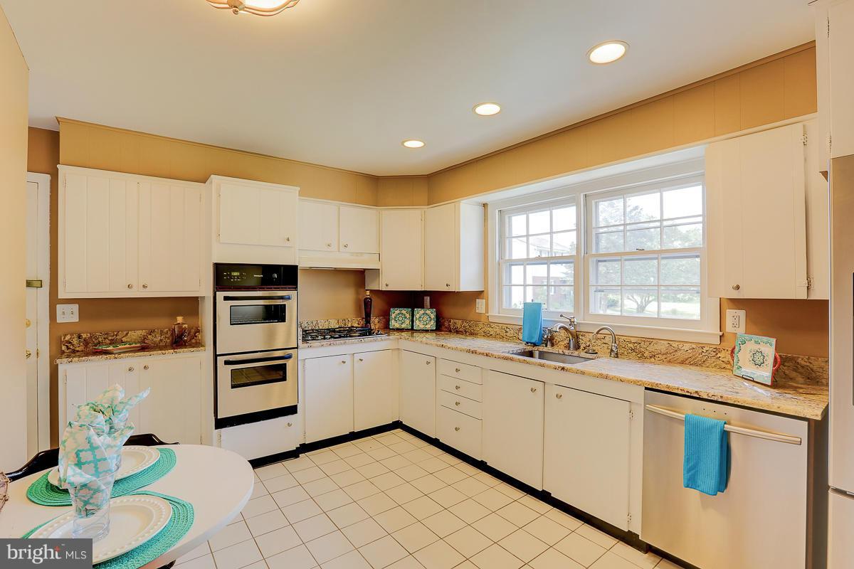 CHARTLEY NORTH - Residential