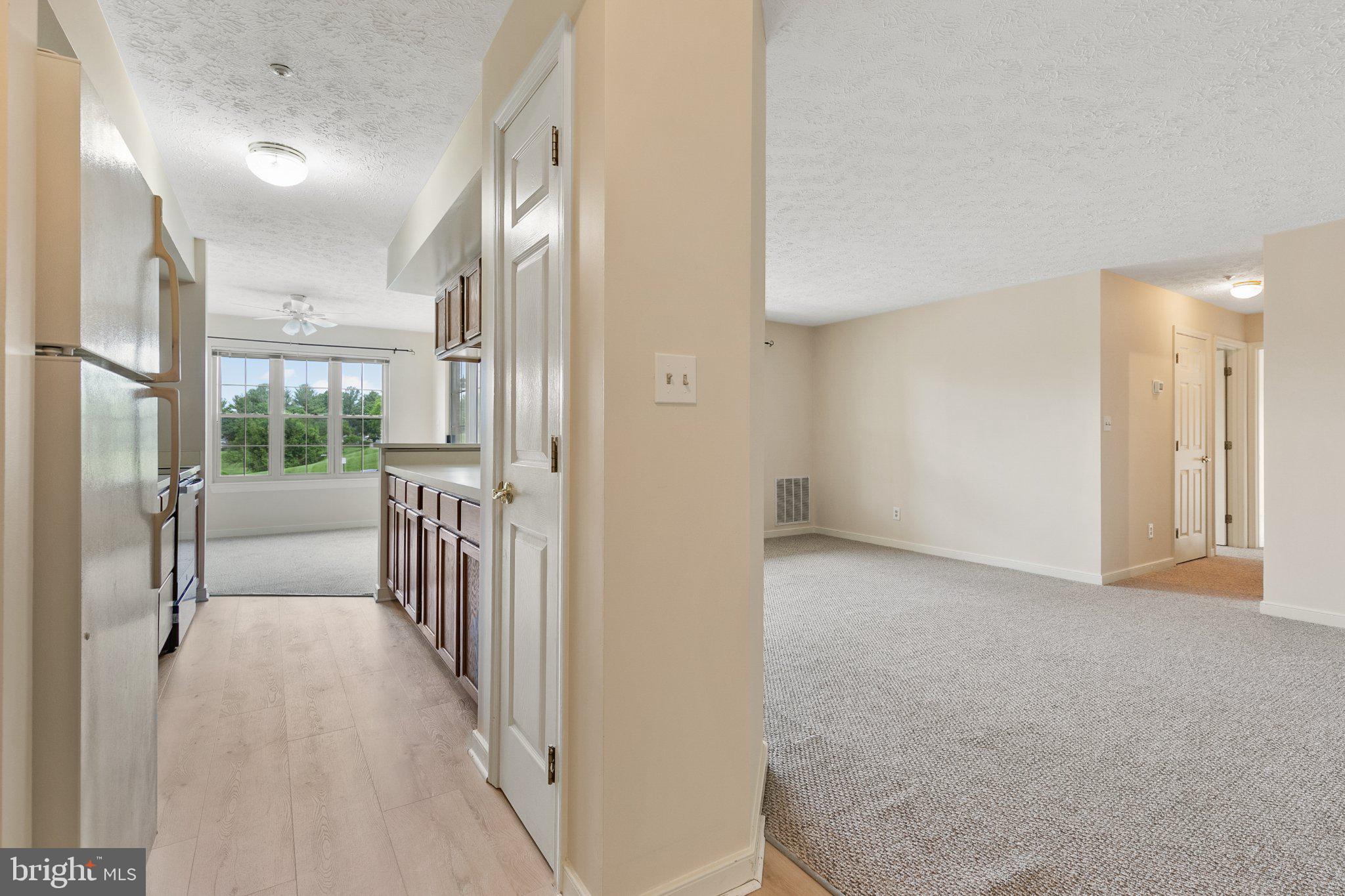 1710 LANDMARK DRIVE 2E